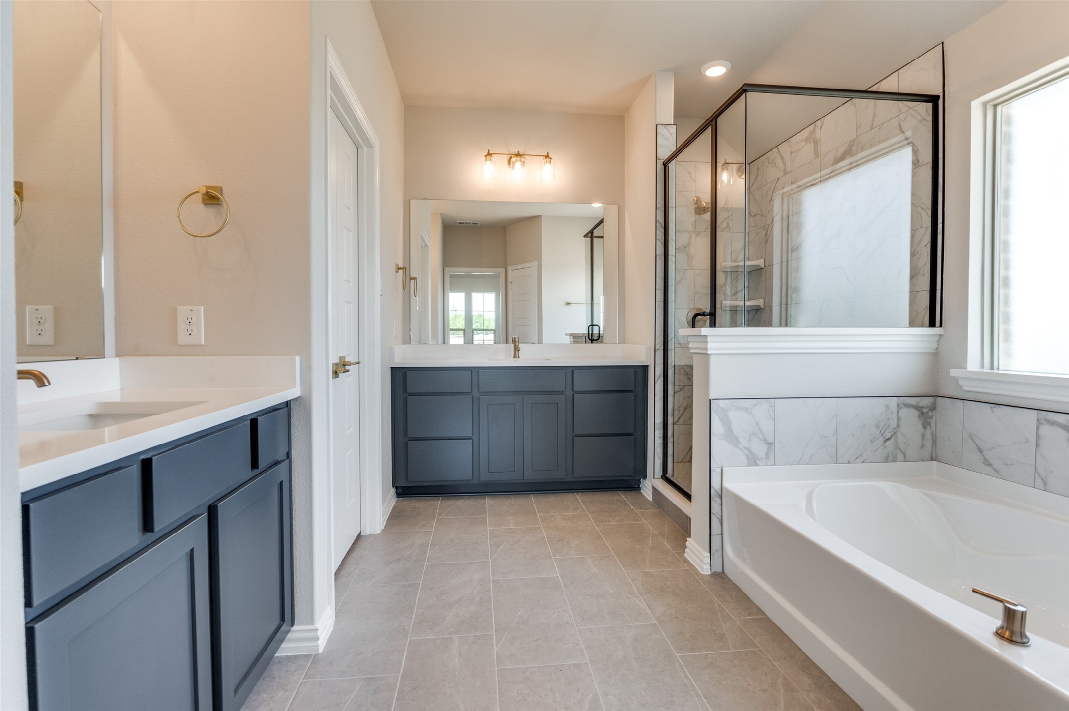 3722 Mighty Oaks Street Bedford TX 76021