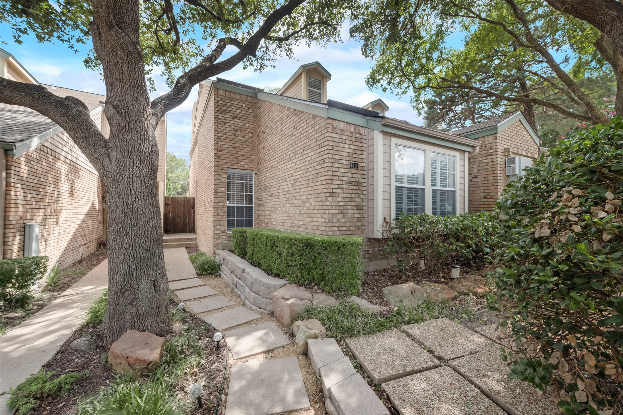 5565 Preston Oaks Road Dallas TX 75254