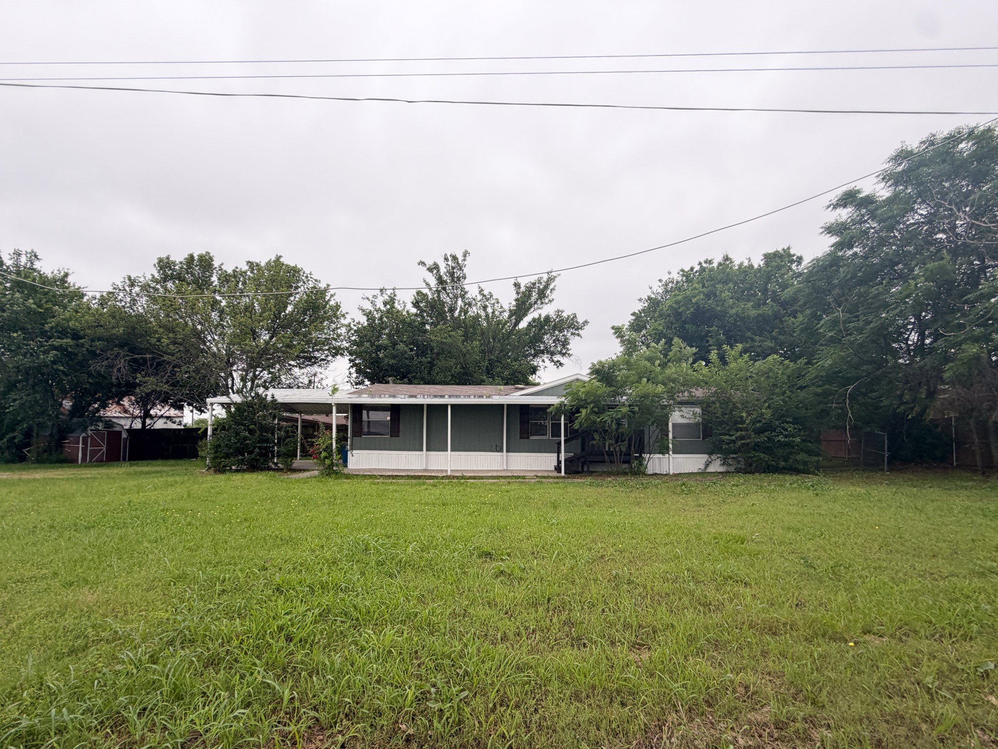 402 E College Avenue Alvarado TX 76009