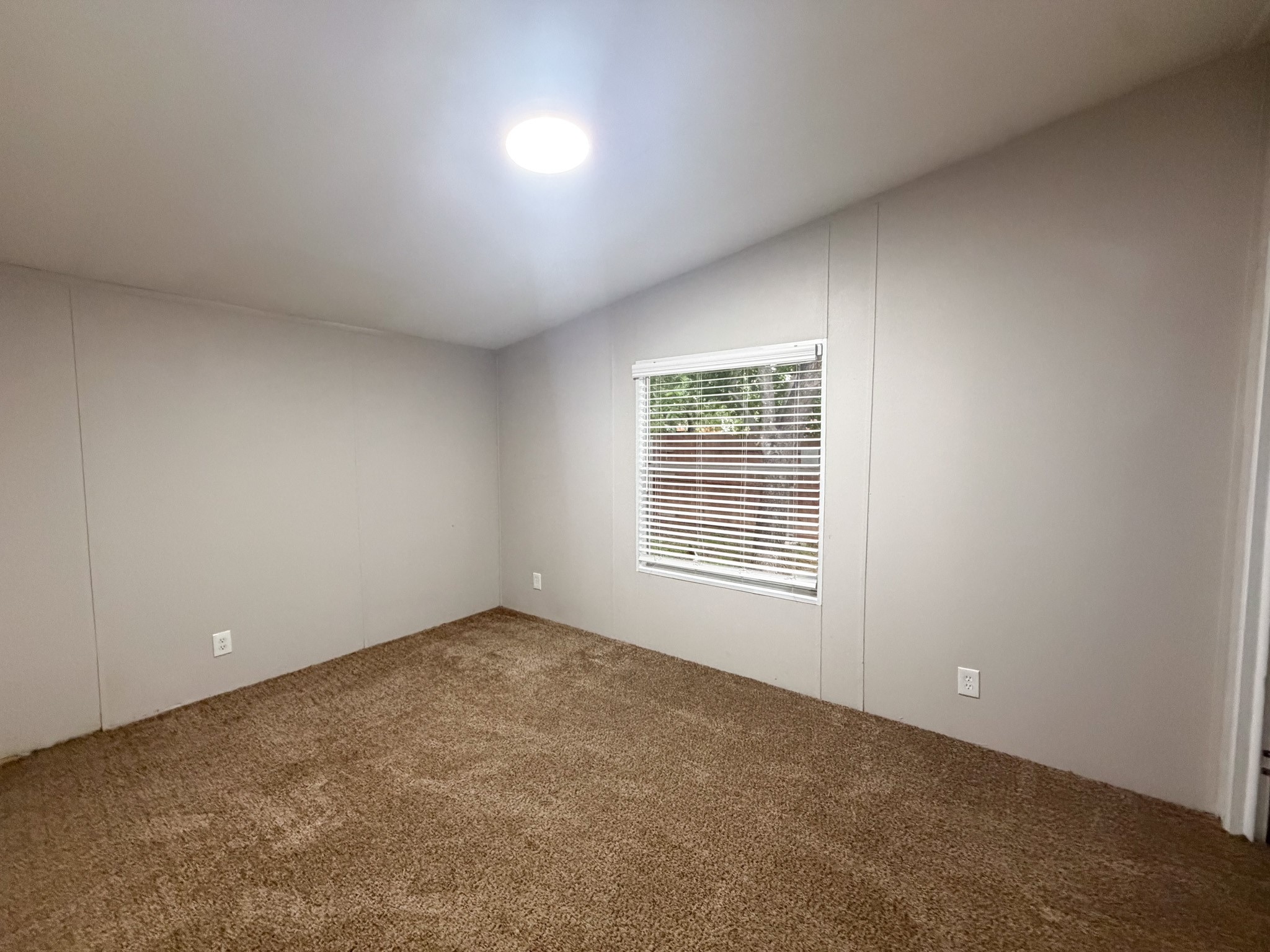 402 E College Avenue Alvarado TX 76009