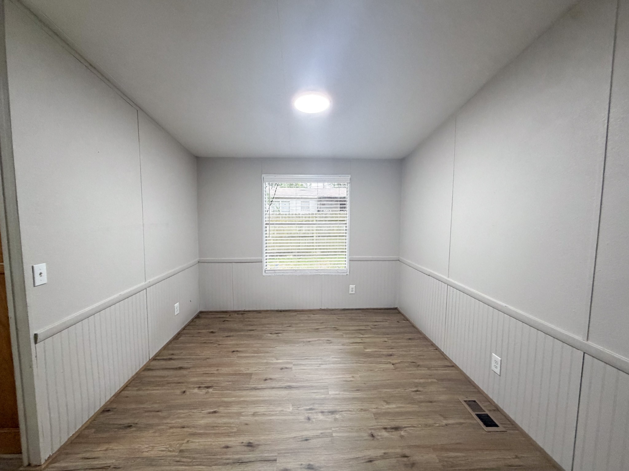 402 E College Avenue Alvarado TX 76009