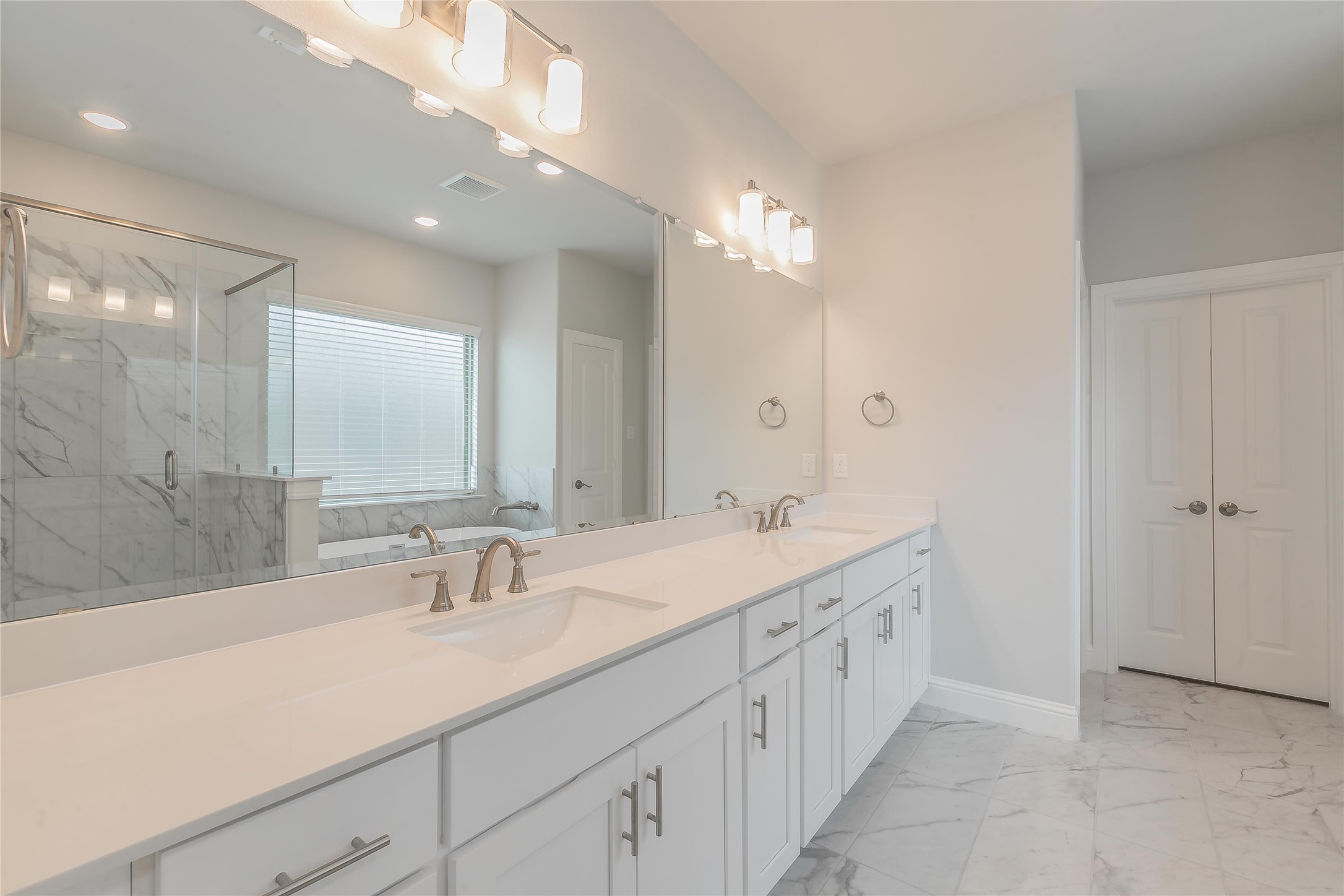 232 Gardenia Drive Azle TX 76020