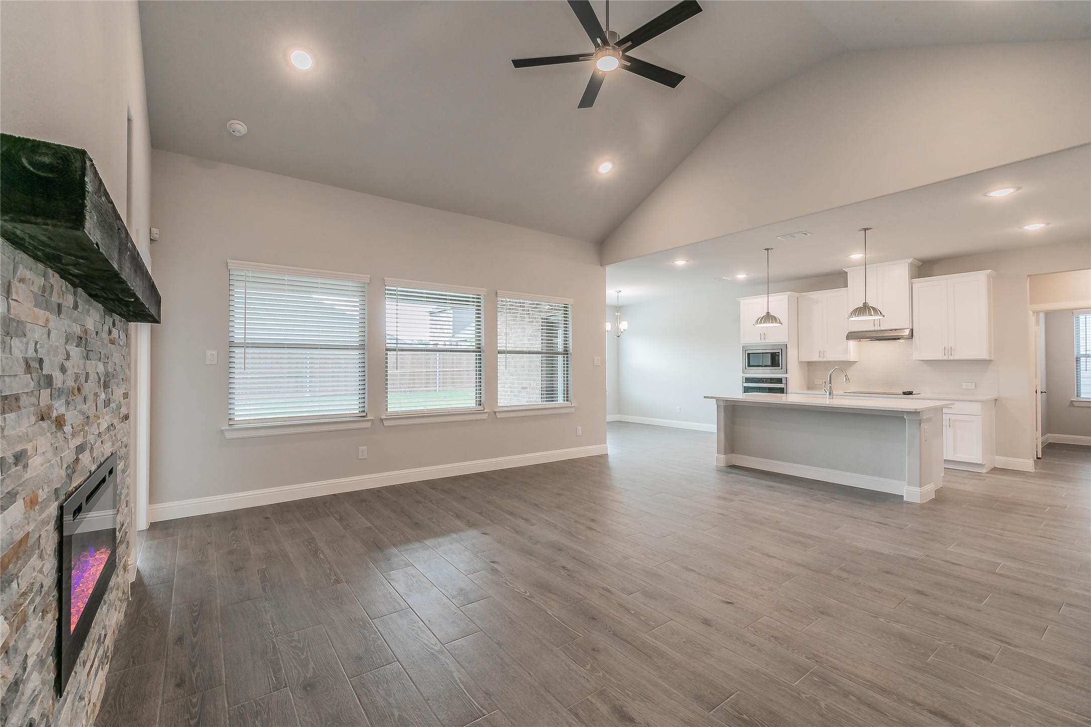 232 Gardenia Drive Azle TX 76020