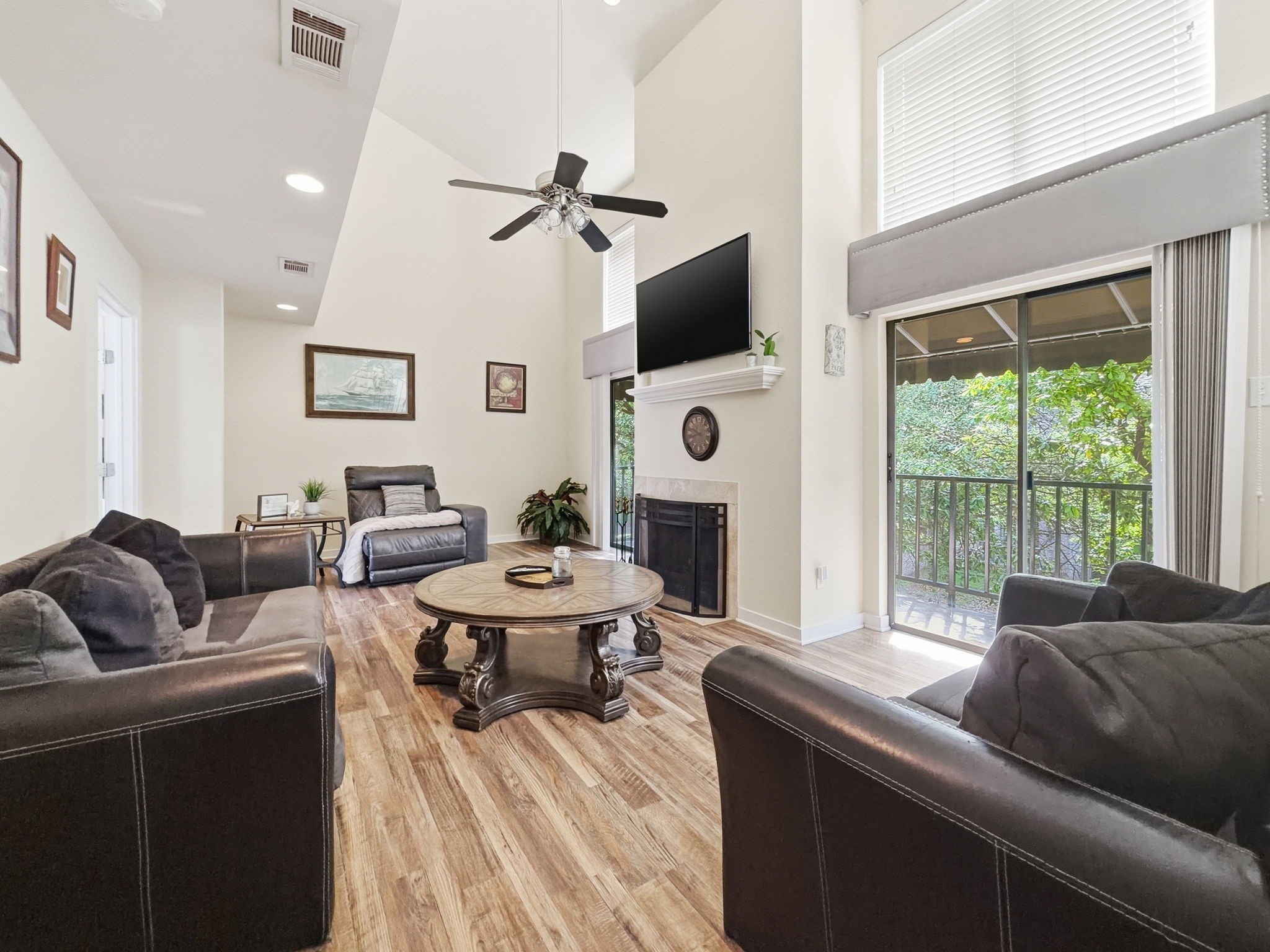 4402 Holland Avenue Dallas TX 75219