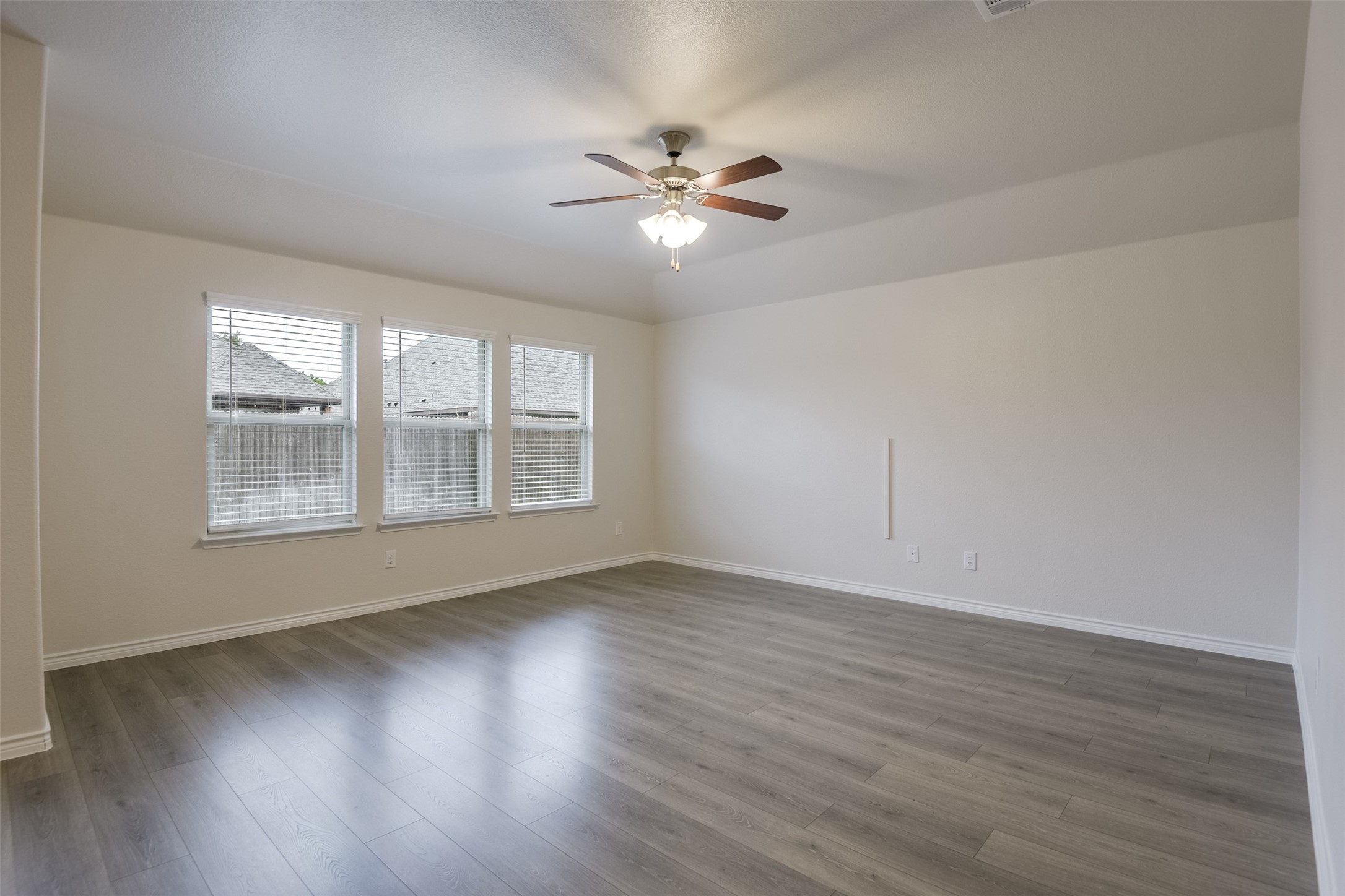 127 Garden Grove Drive Waxahachie TX 75165