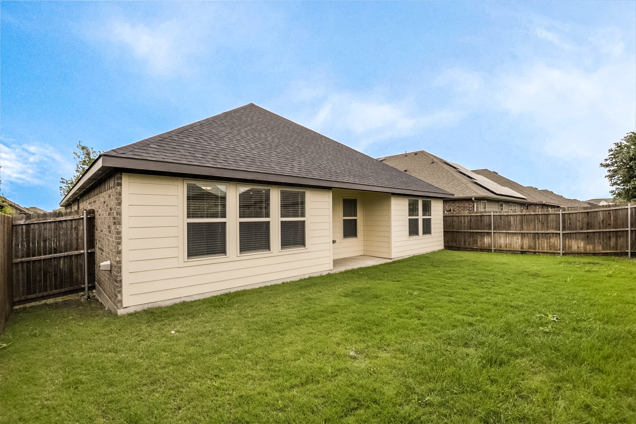 127 Garden Grove Drive Waxahachie TX 75165