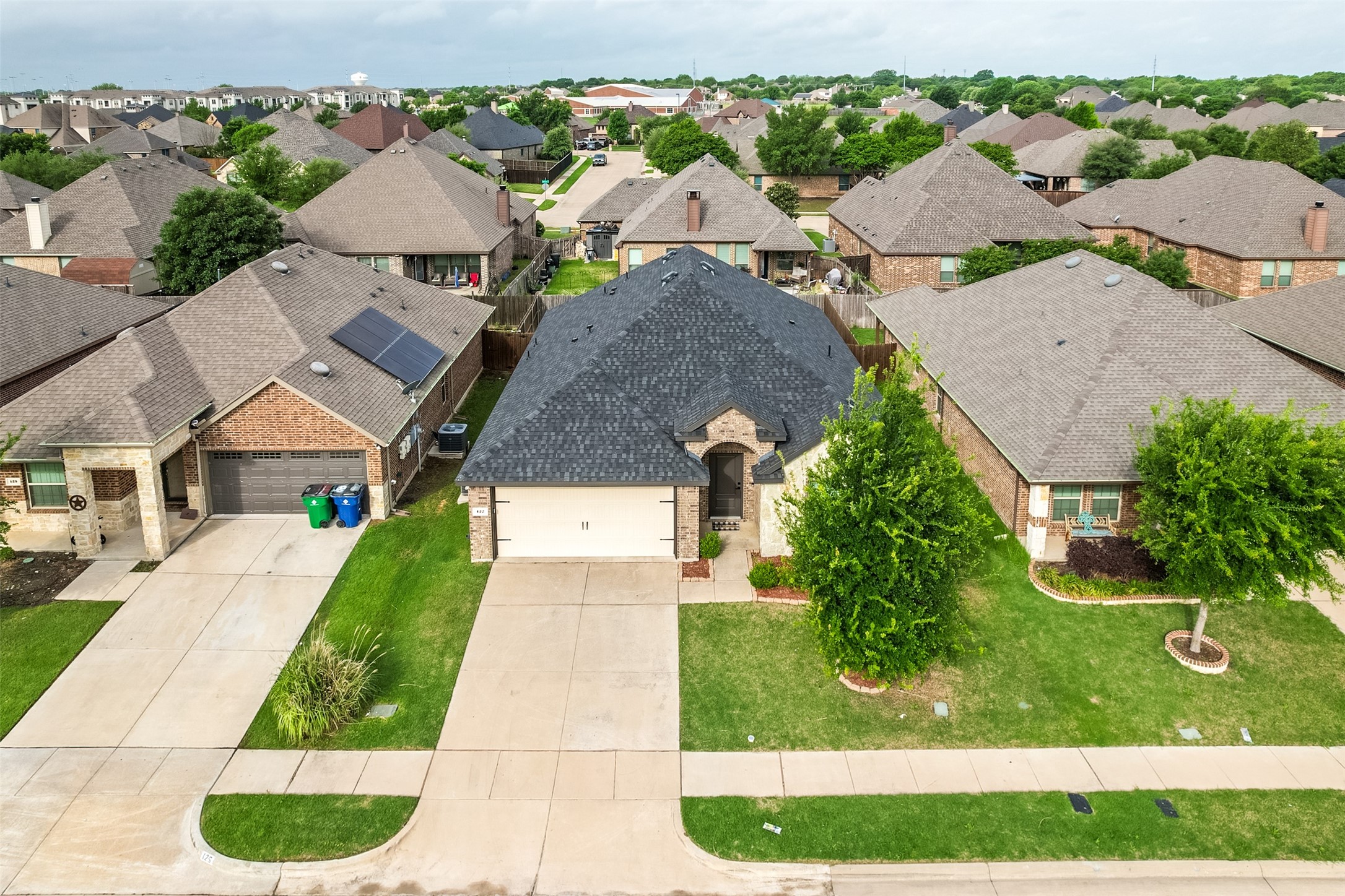 127 Garden Grove Drive Waxahachie TX 75165