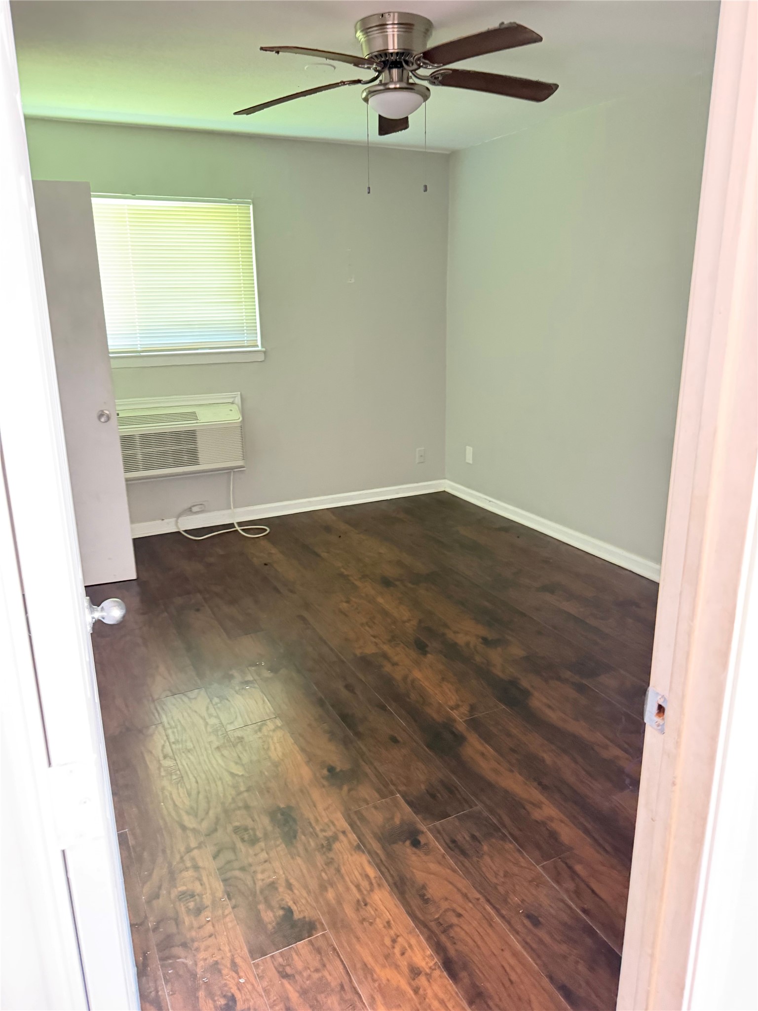 1505 W Lovers Lane Arlington TX 76013