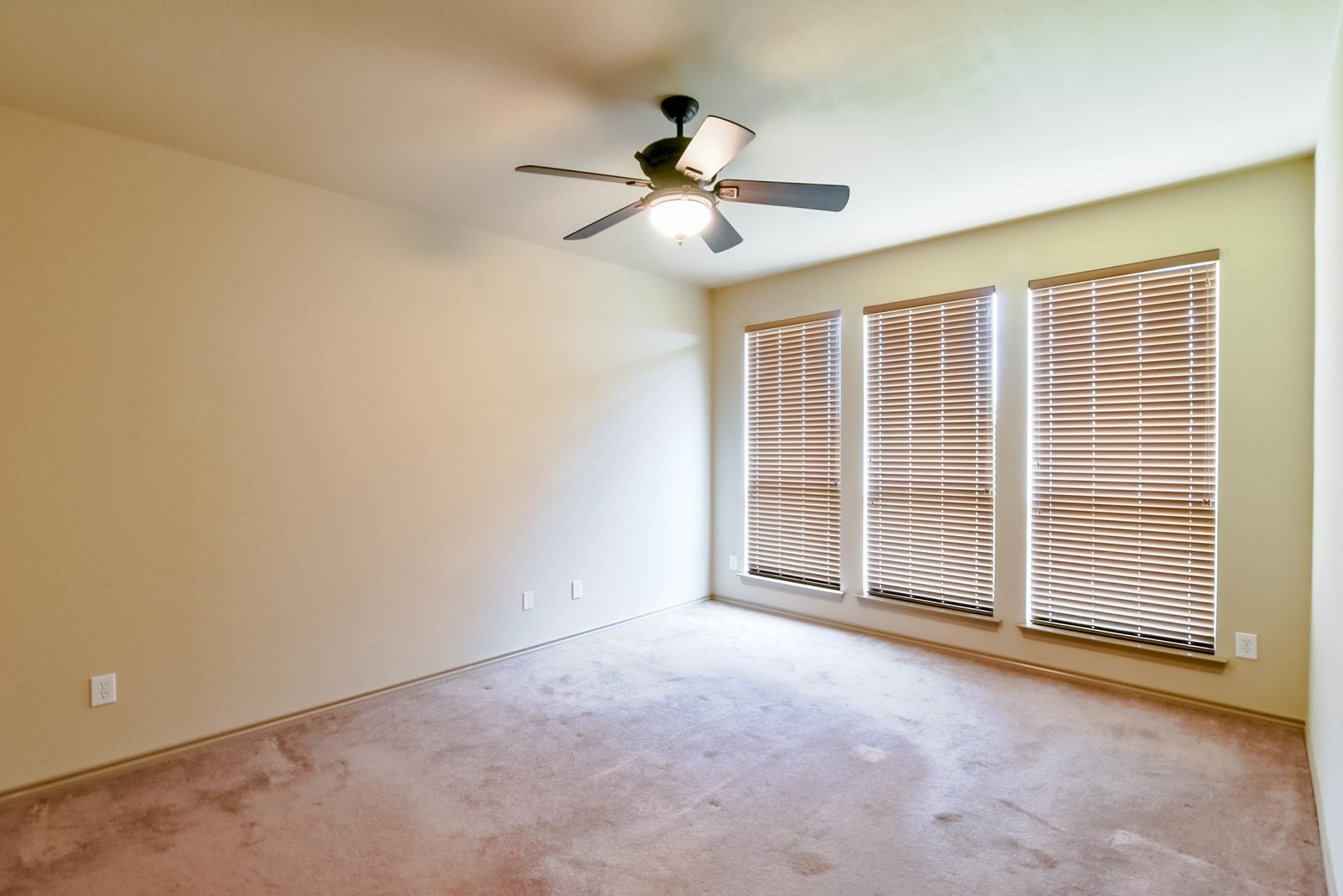1709 Wild Deer Way Arlington TX 76002
