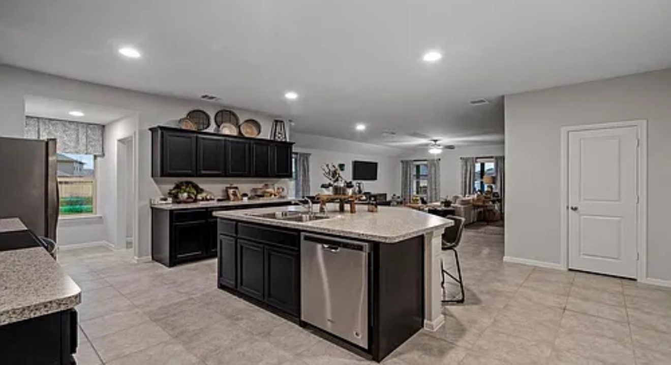 829 Loomis Trail Justin TX 76247