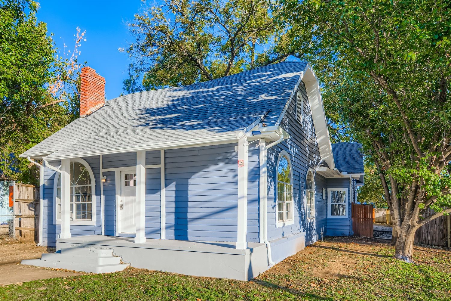 603 W Pembroke Avenue Dallas TX 75208