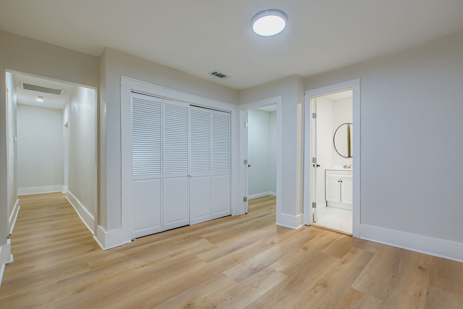 603 W Pembroke Avenue Dallas TX 75208