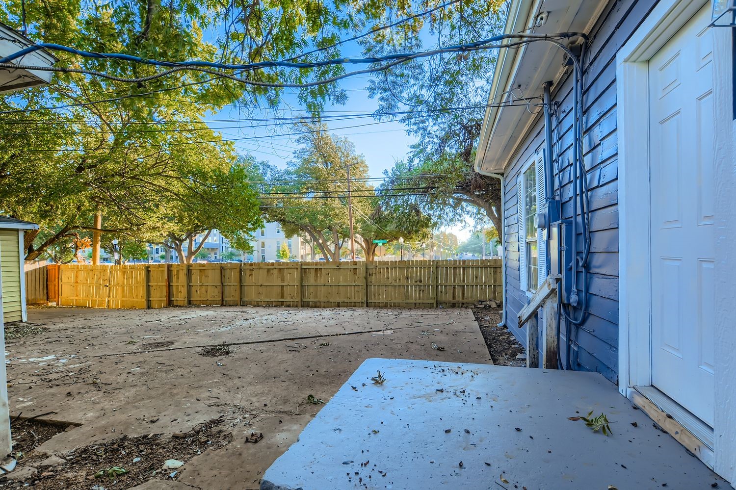 603 W Pembroke Avenue Dallas TX 75208