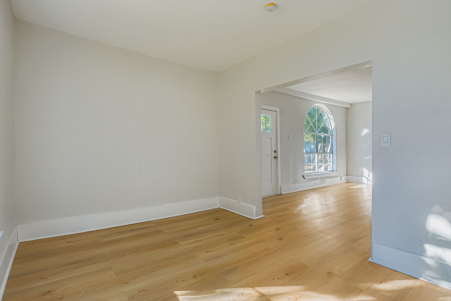 603 W Pembroke Avenue Dallas TX 75208