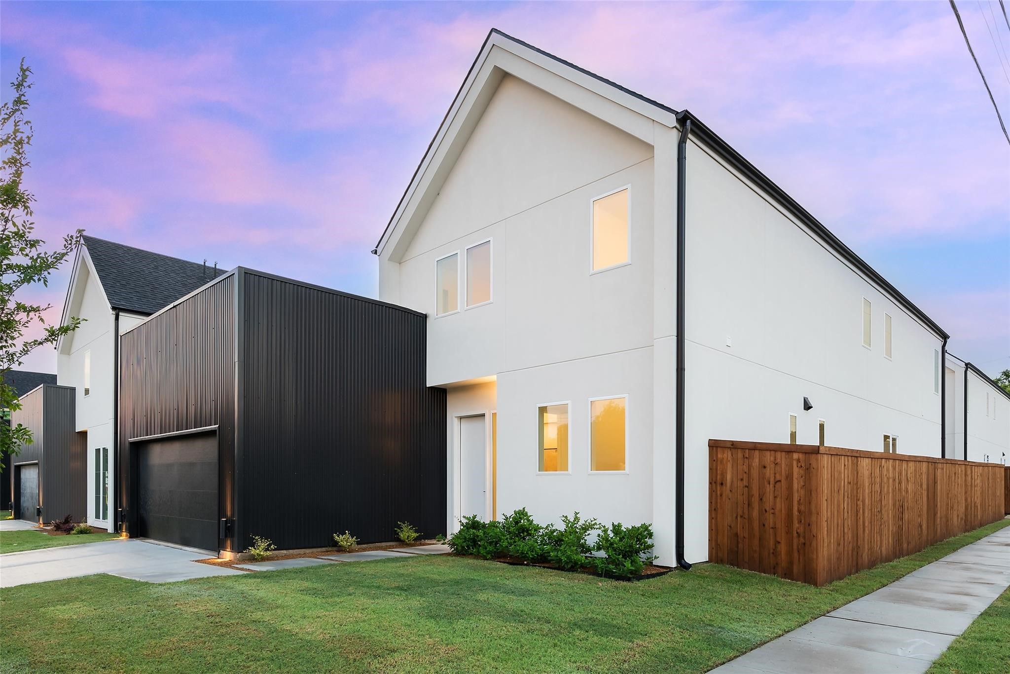 838 Mcbroom Street Dallas TX 75212