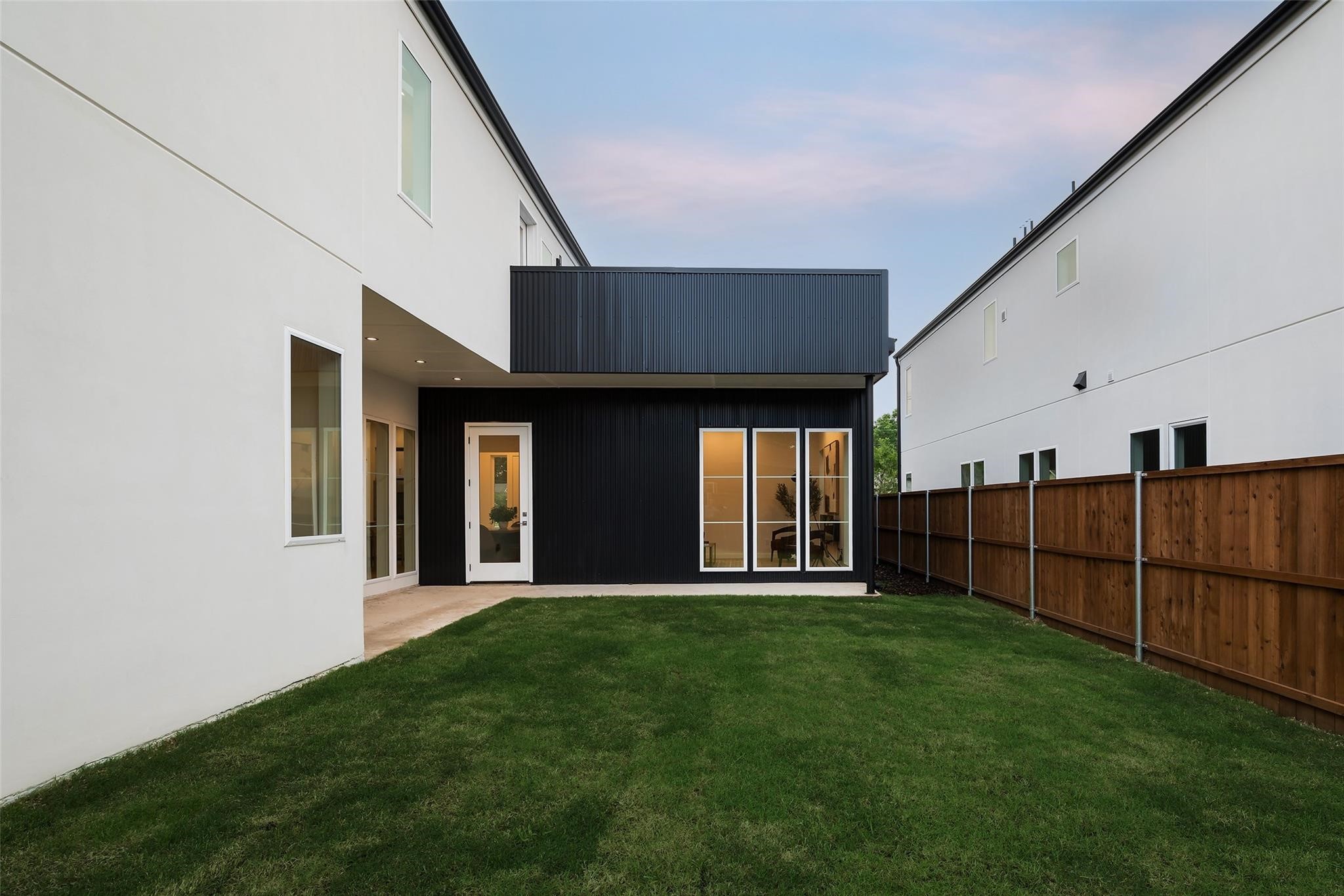 838 Mcbroom Street Dallas TX 75212