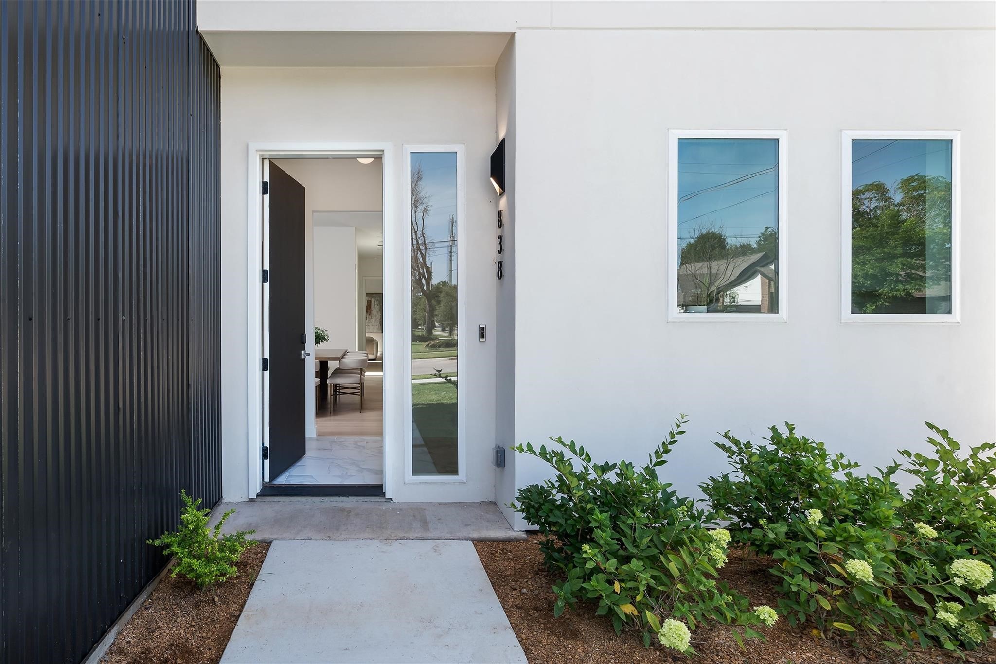 838 Mcbroom Street Dallas TX 75212