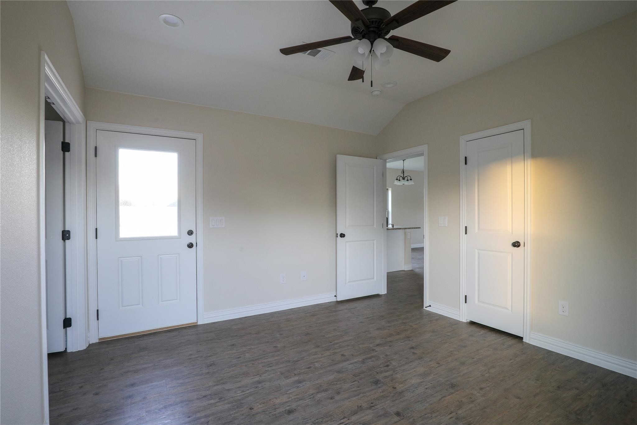 901 N Barrett Avenue Denison TX 75020