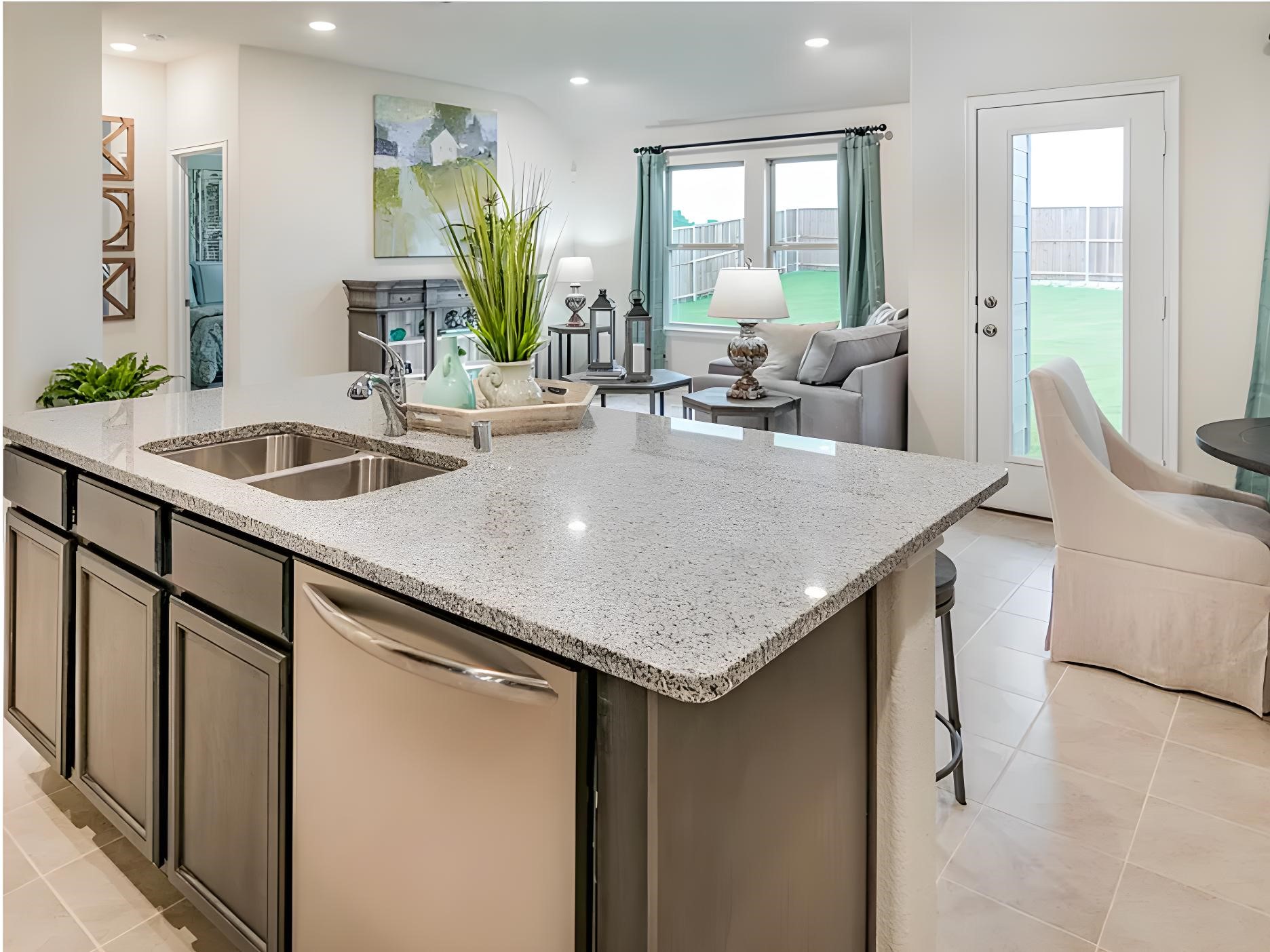 1810 Aslynn Circle Aubrey TX 76227