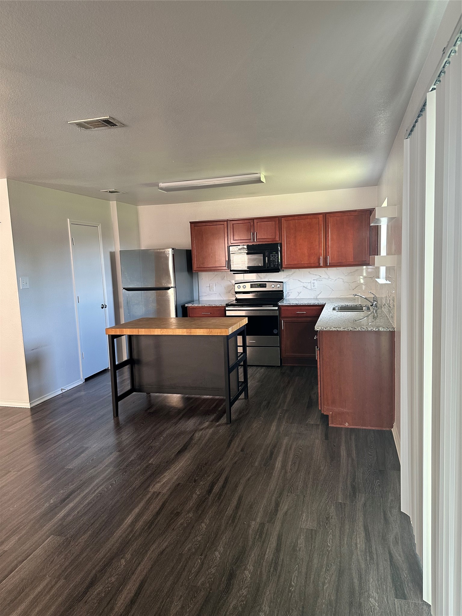 1308 Devine Drive Lancaster TX 75146