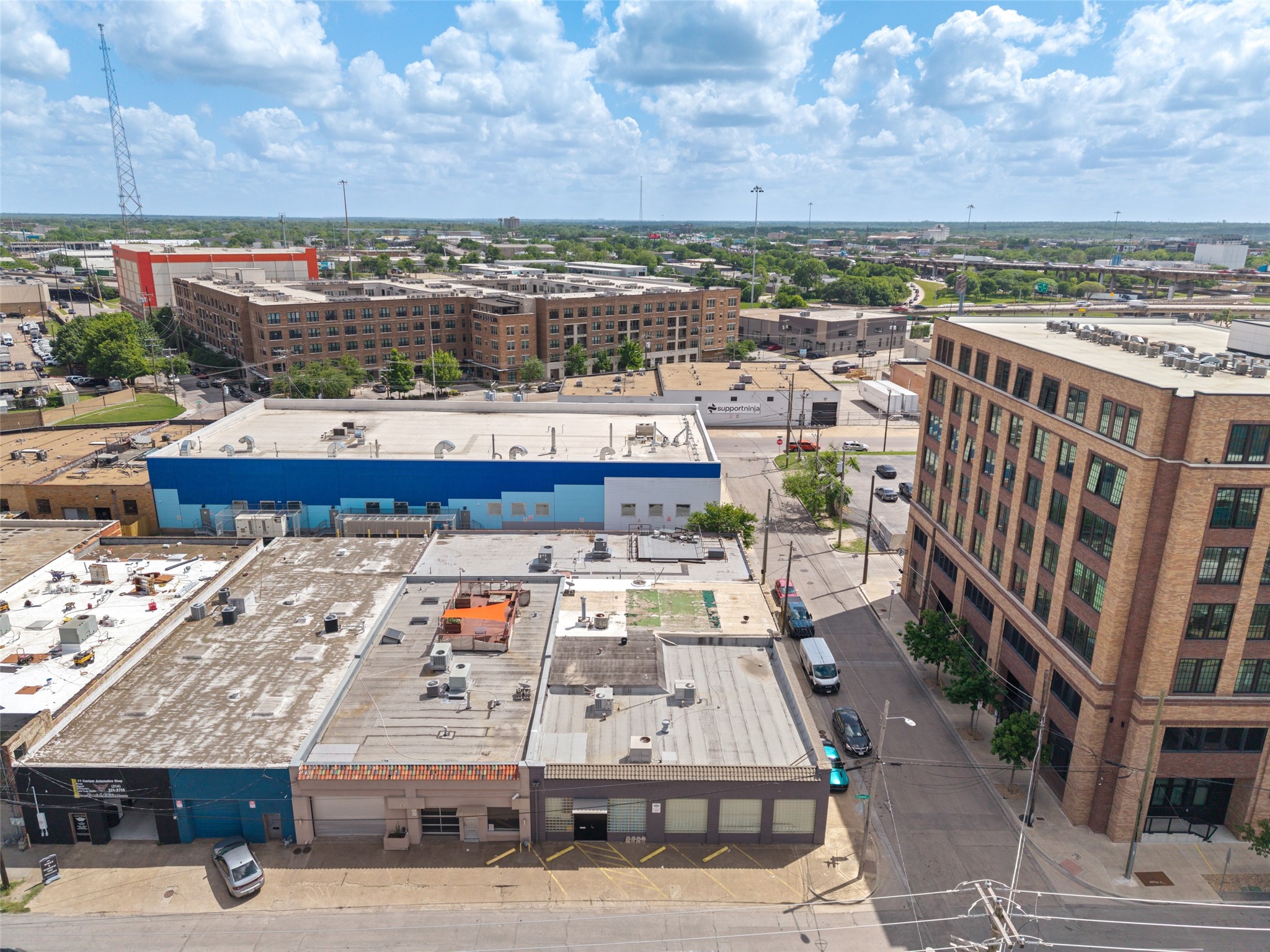 306 S Walton Street Dallas TX 75226