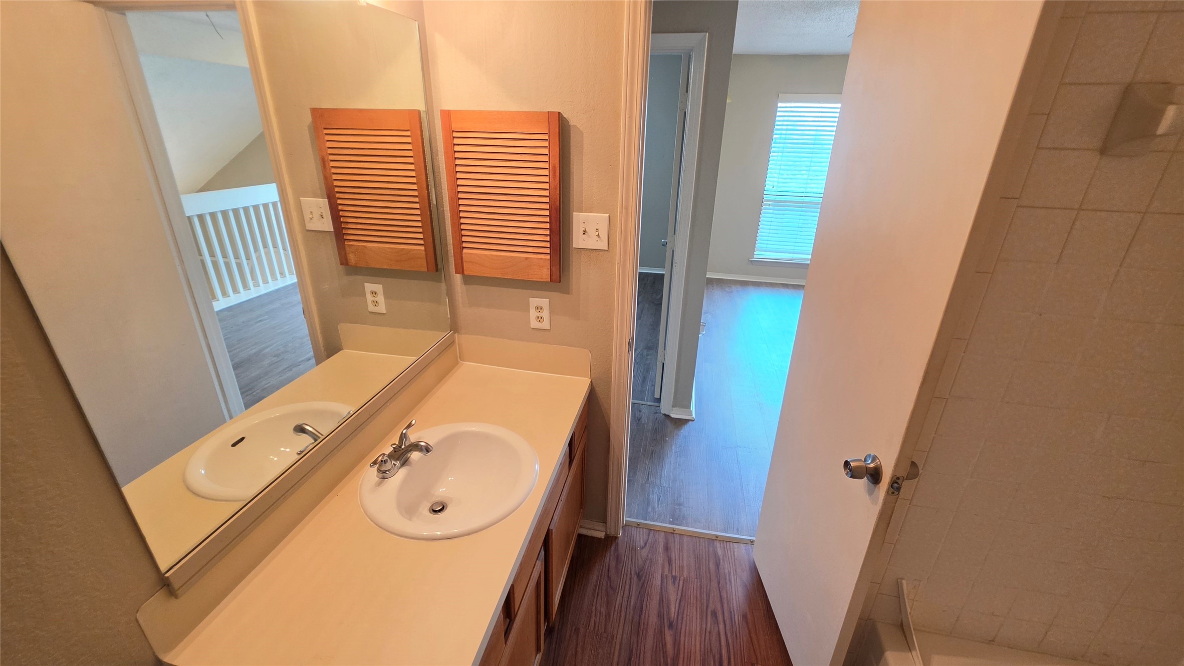 6301 Fairlane Drive Arlington TX 76001