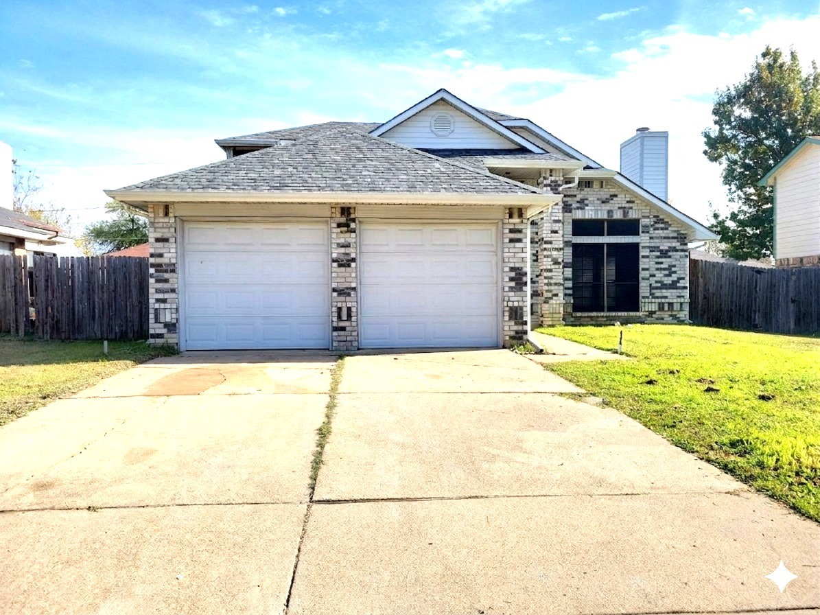 6301 Fairlane Drive Arlington TX 76001