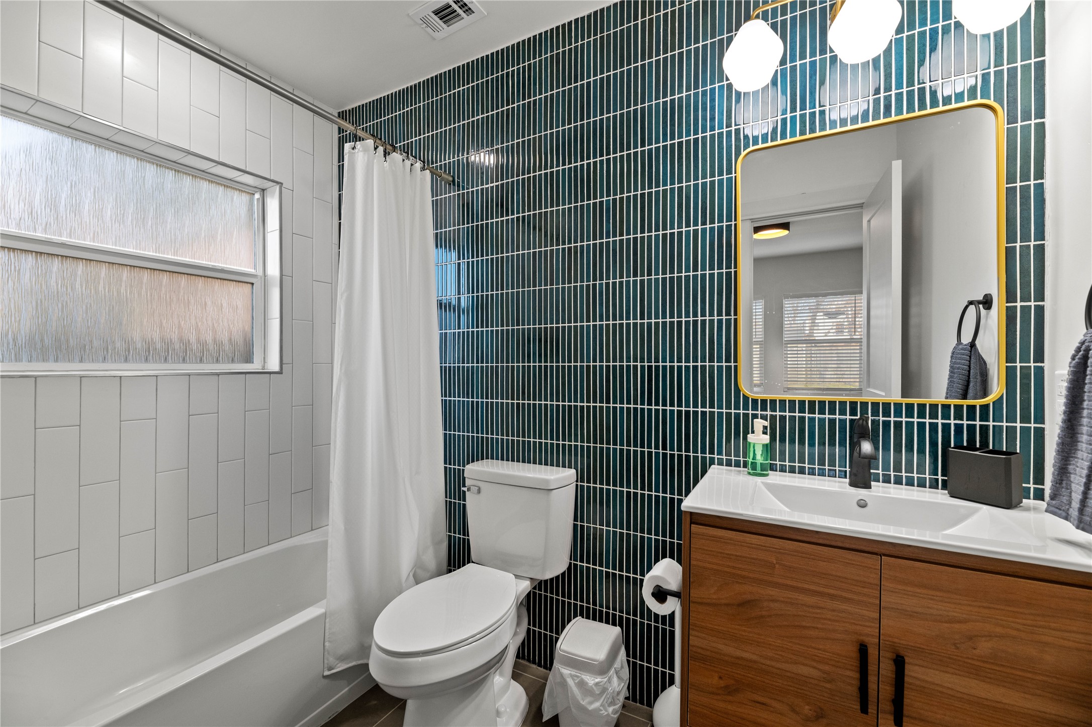 1415 Mountain Lake Road Dallas TX 75224