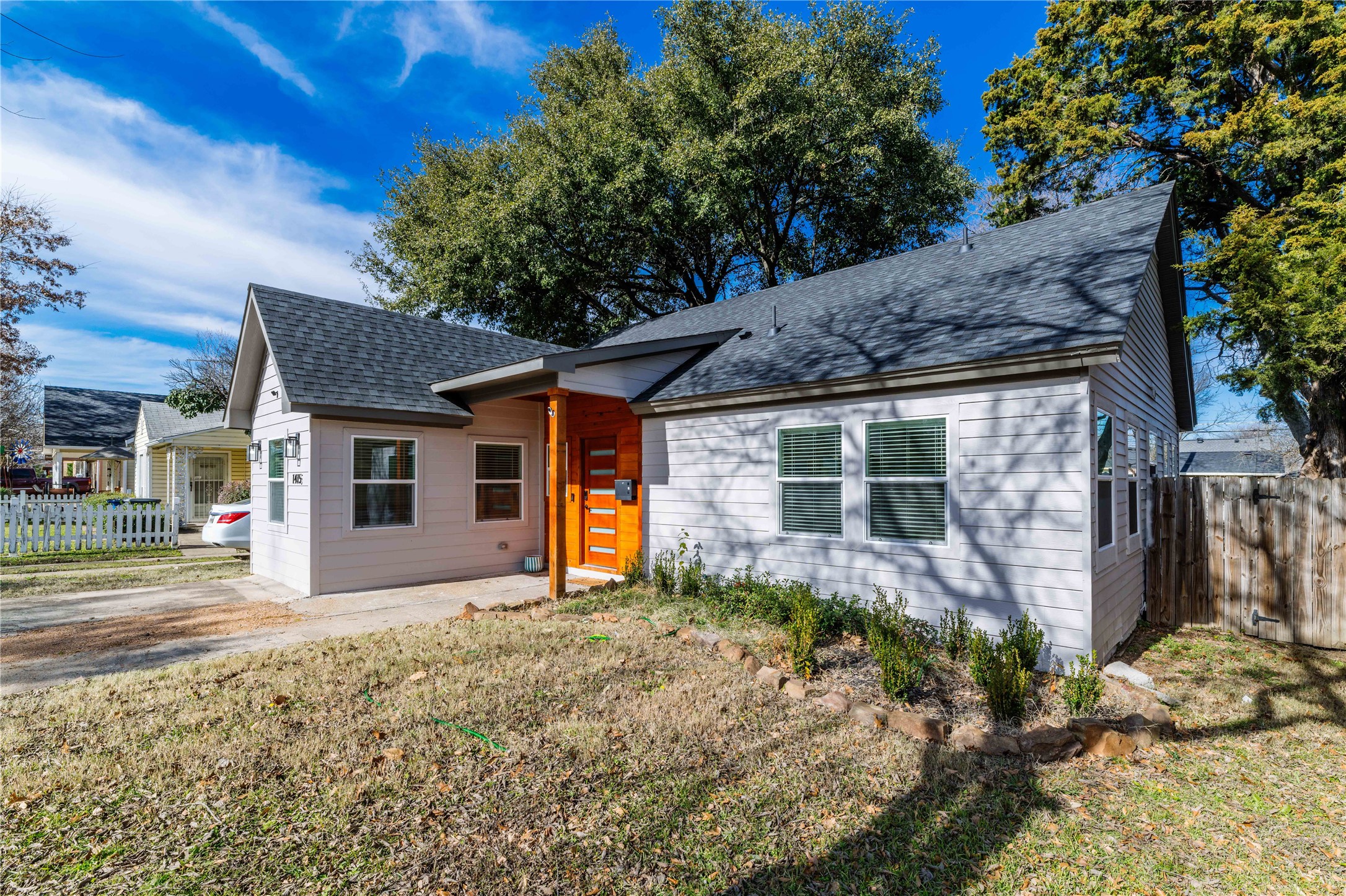 1415 Mountain Lake Road Dallas TX 75224