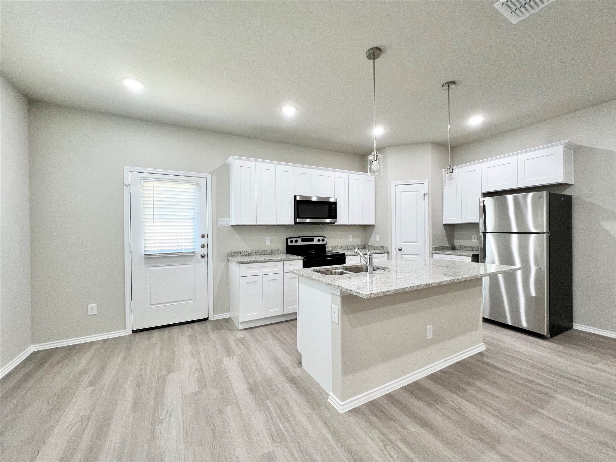 3501 E Renfro Street Burleson TX 76028
