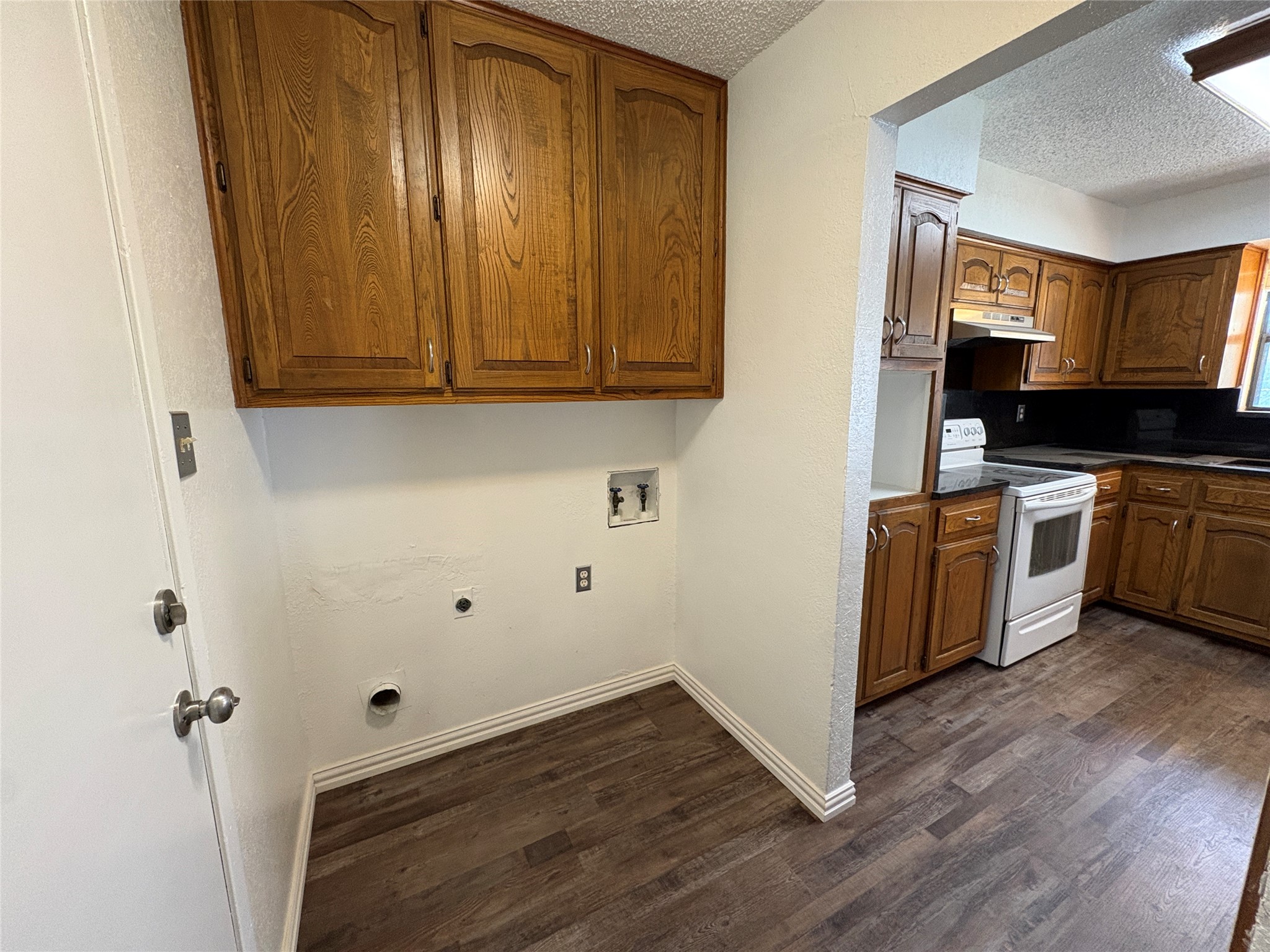 8111 Llano Avenue Benbrook TX 76116