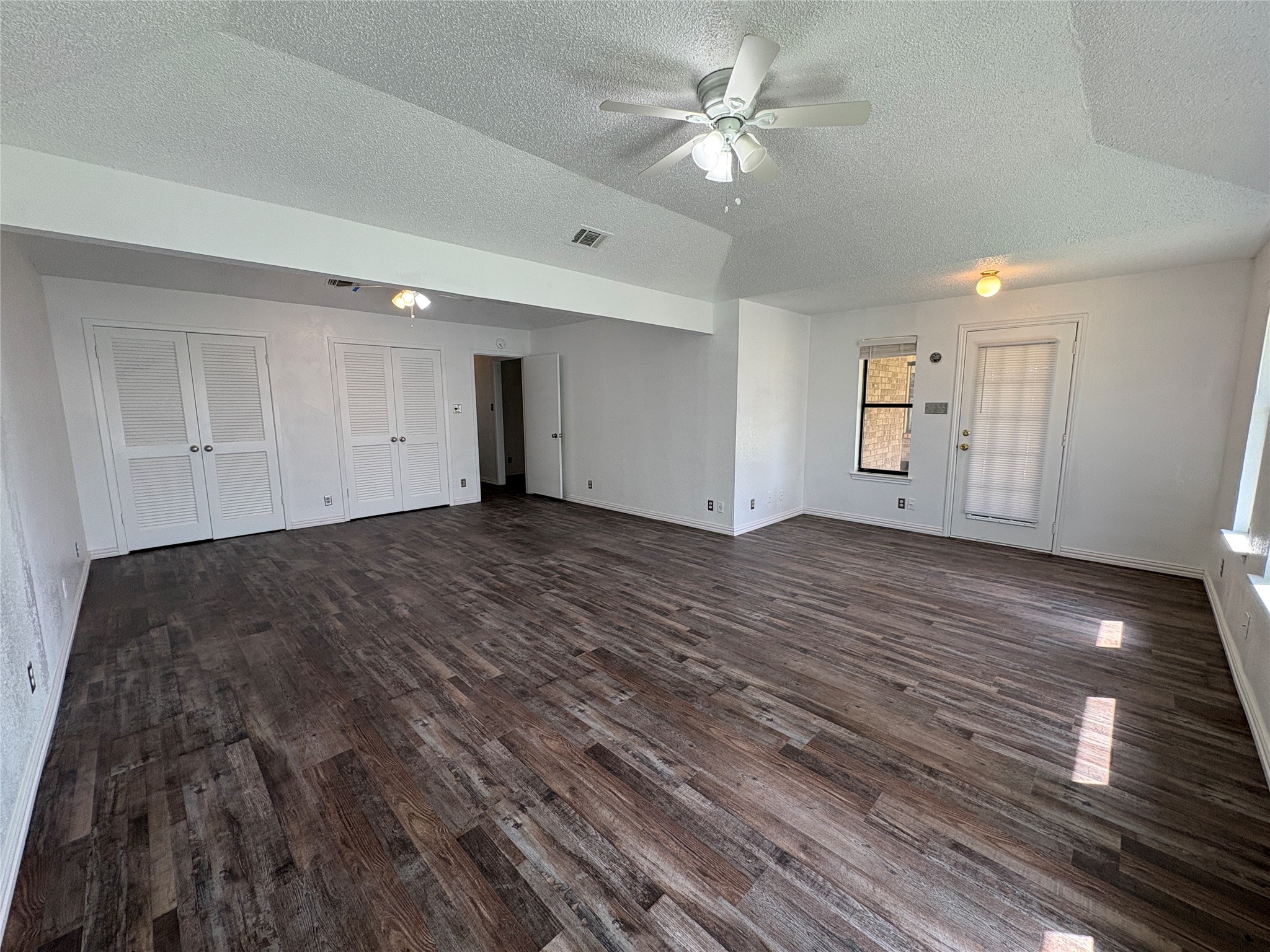 8111 Llano Avenue Benbrook TX 76116