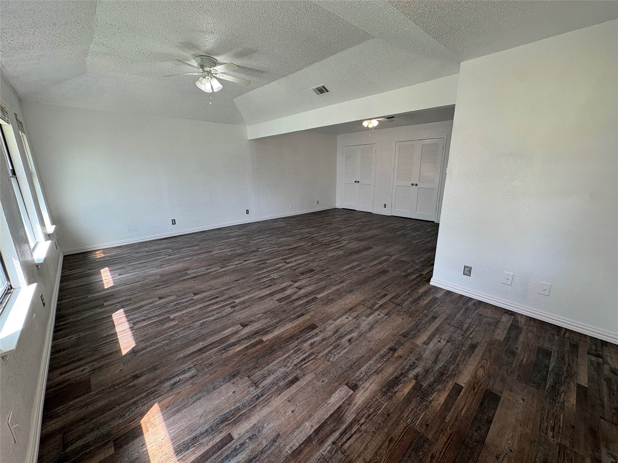 8111 Llano Avenue Benbrook TX 76116