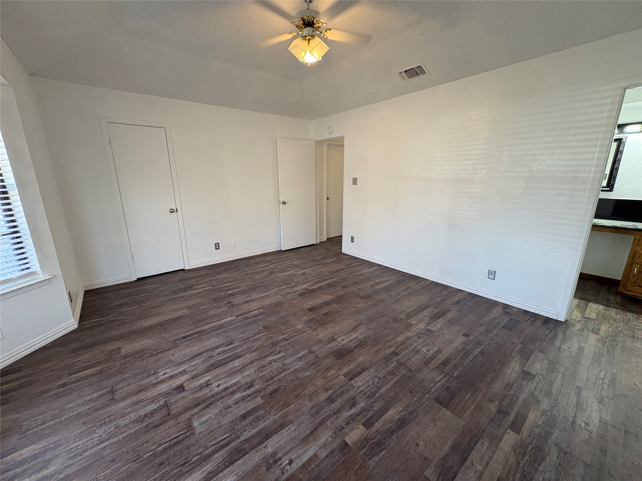 8111 Llano Avenue Benbrook TX 76116