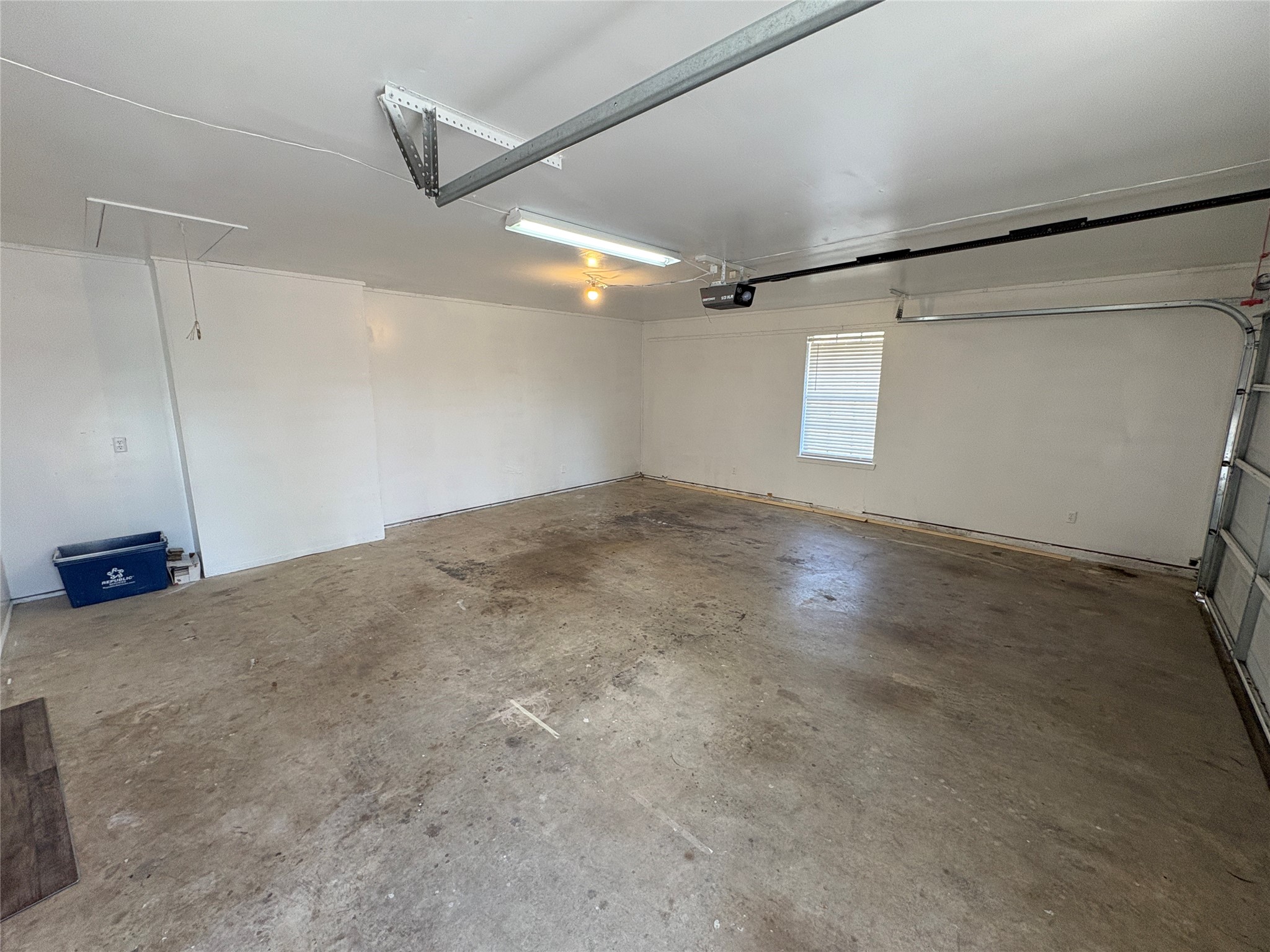 8111 Llano Avenue Benbrook TX 76116