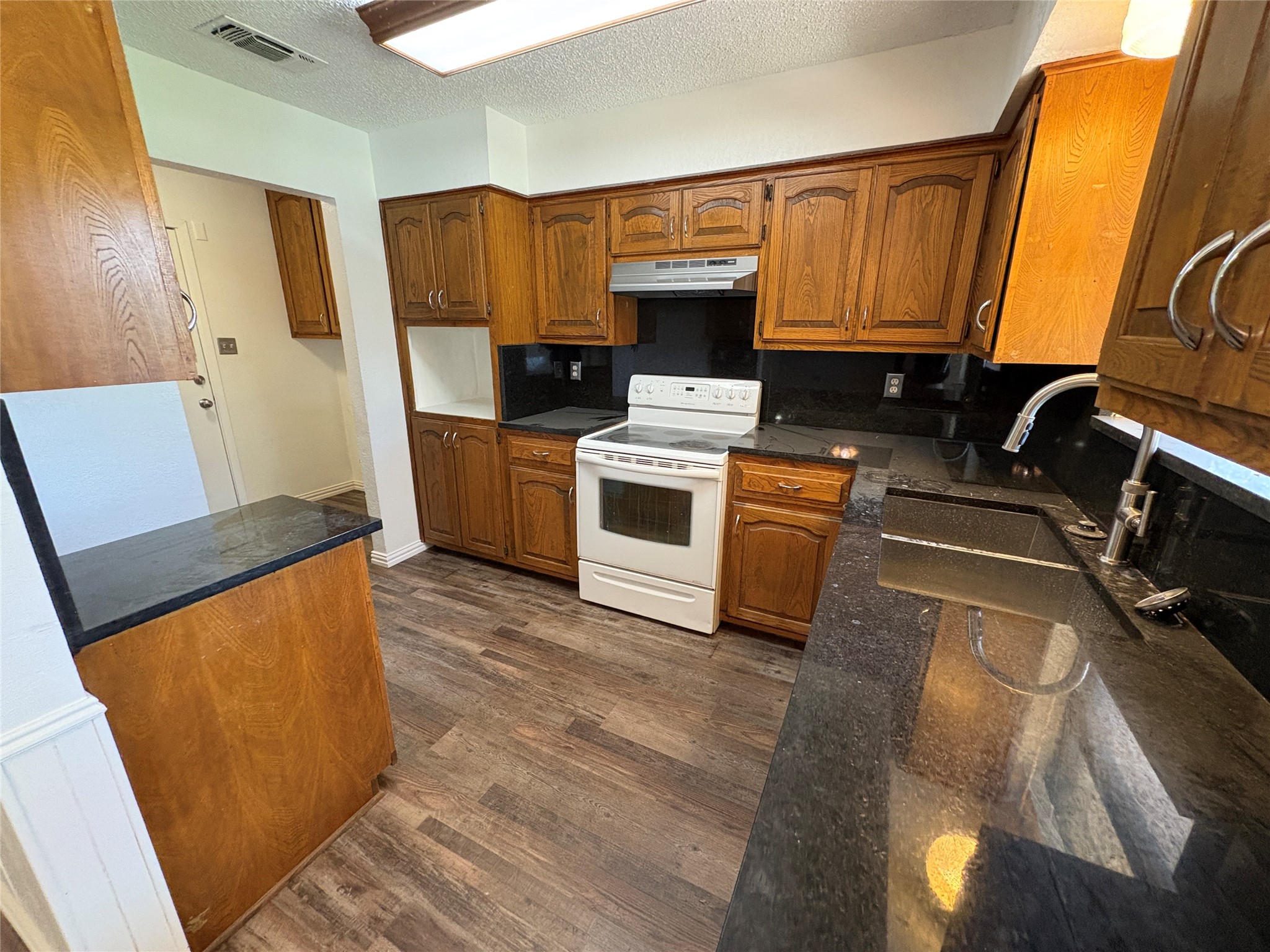 8111 Llano Avenue Benbrook TX 76116