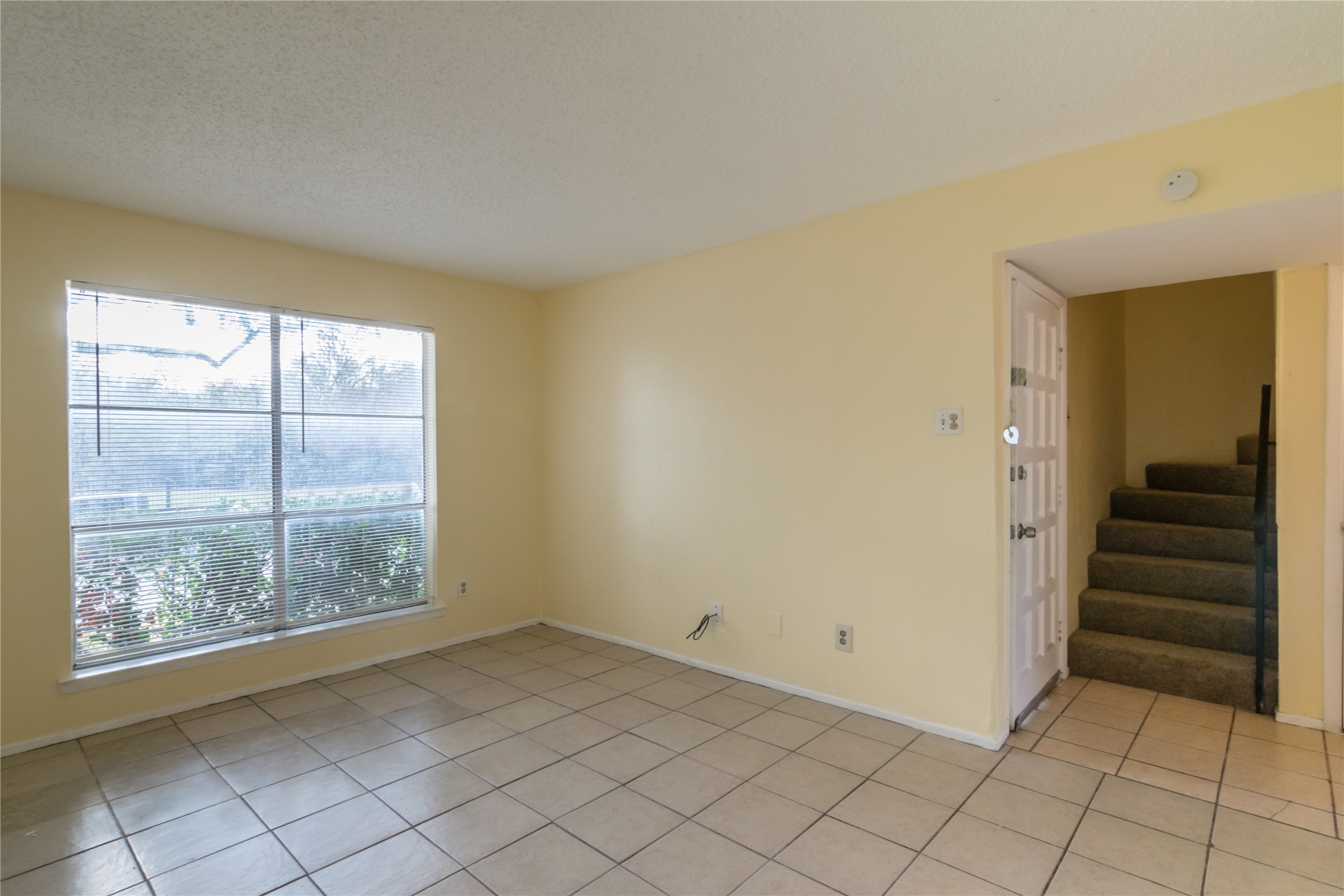 439 Valley Park Drive Garland TX 75043