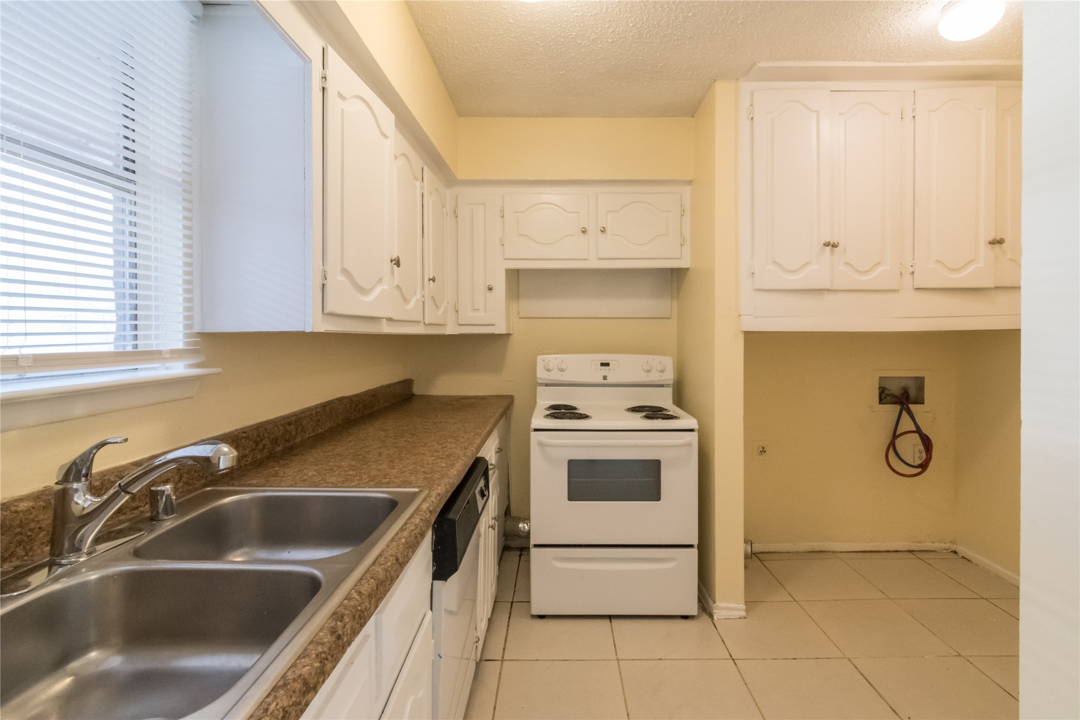 439 Valley Park Drive Garland TX 75043