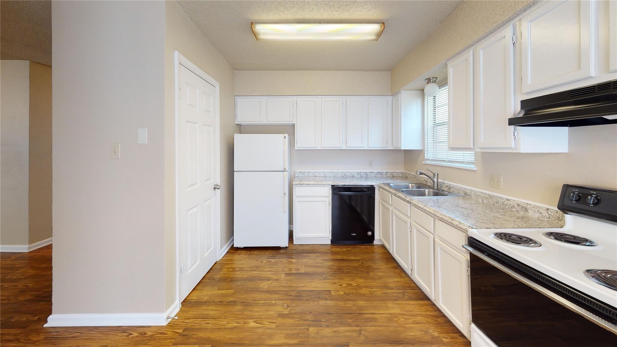 218 Renfro Street Grand Prairie TX 75051