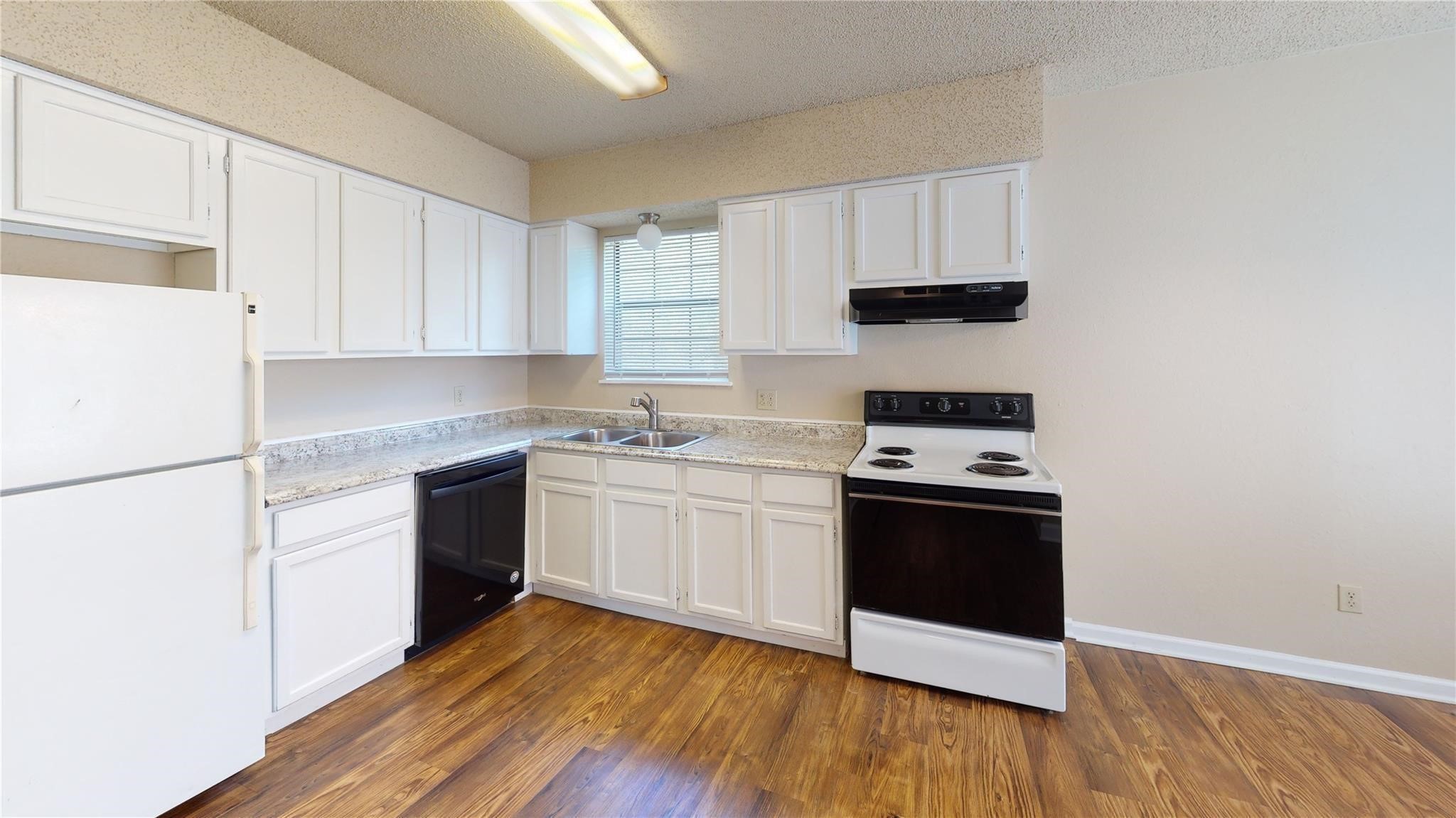 218 Renfro Street Grand Prairie TX 75051