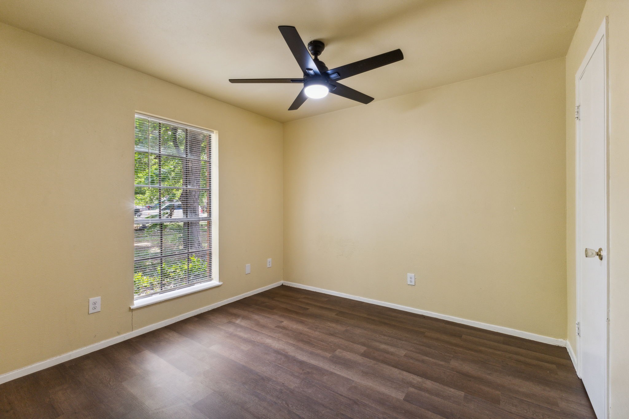 1821 Randolph Drive Garland TX 75041