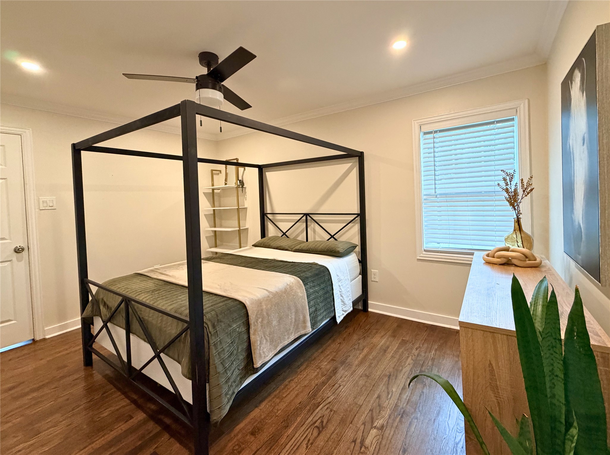 2931 Ivandell Avenue Dallas TX 75211