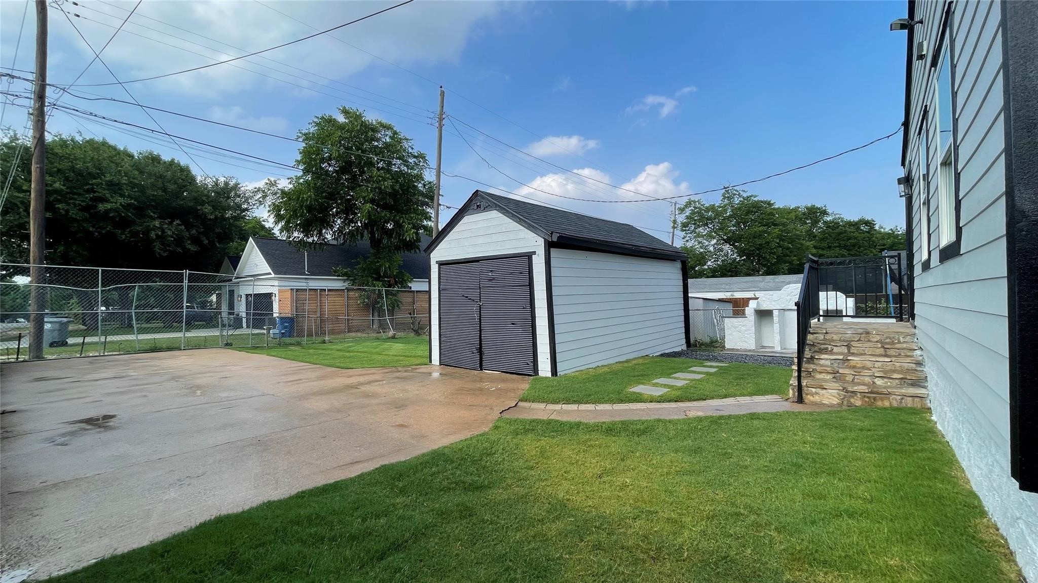 2931 Ivandell Avenue Dallas TX 75211