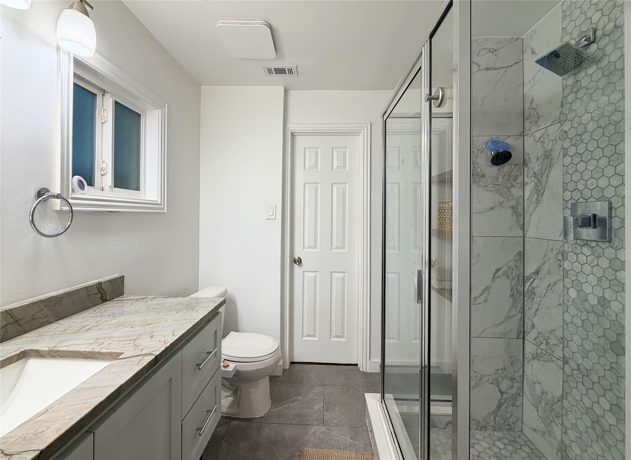2931 Ivandell Avenue Dallas TX 75211