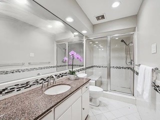 6820 E Mockingbird Lane Dallas TX 75214