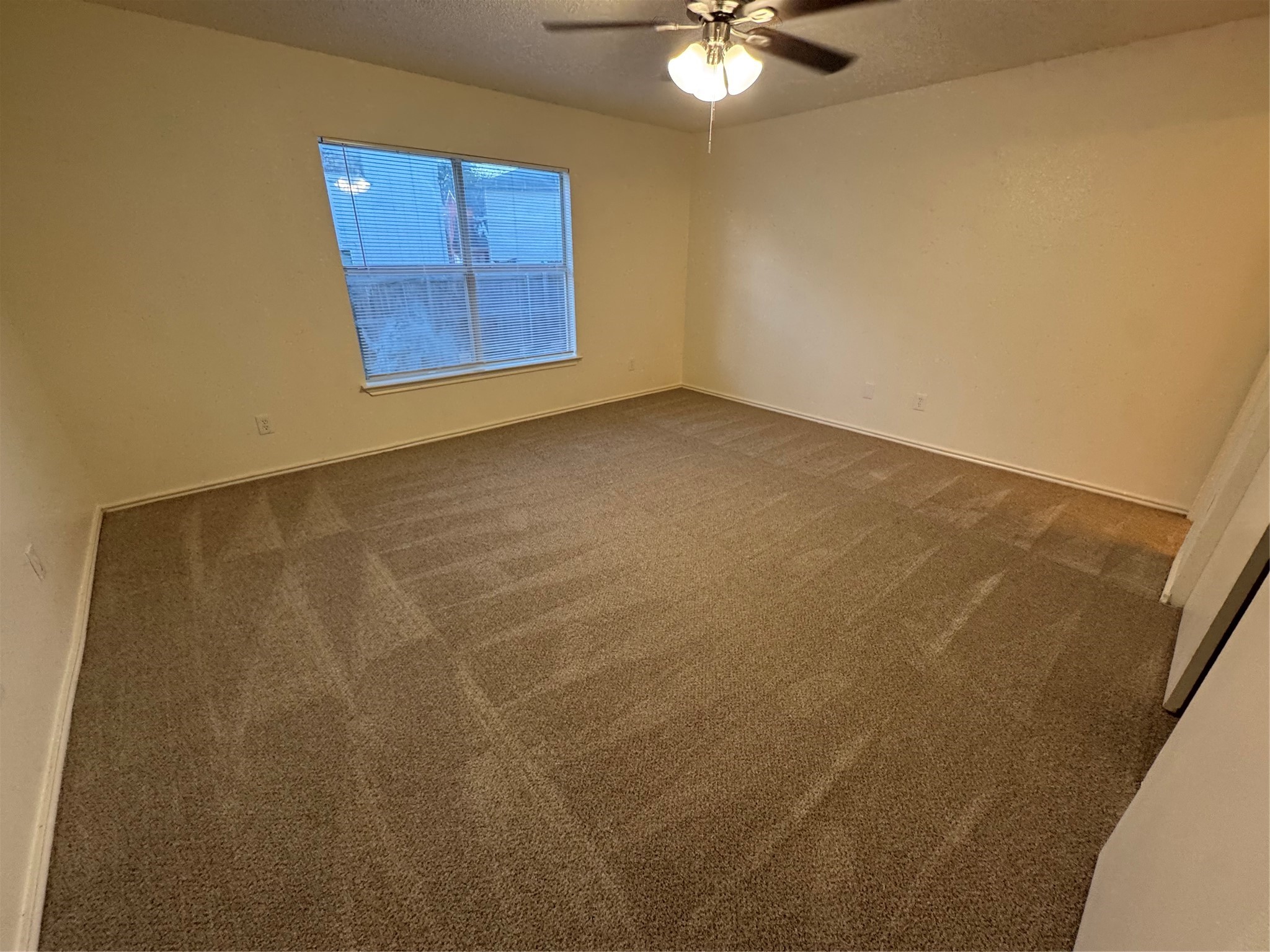 10137 Chapel Glen Fort Worth TX 76116