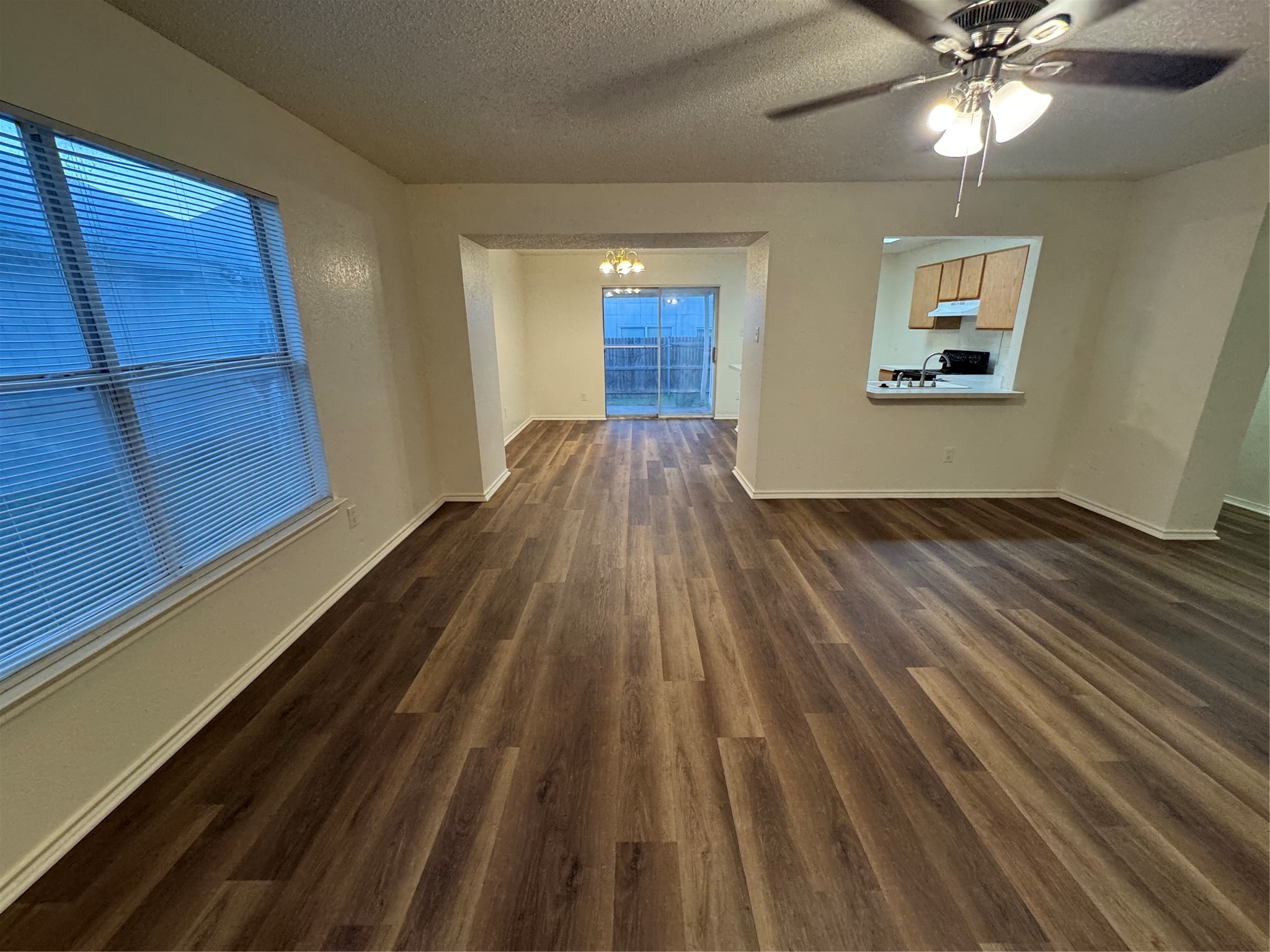 10137 Chapel Glen Fort Worth TX 76116