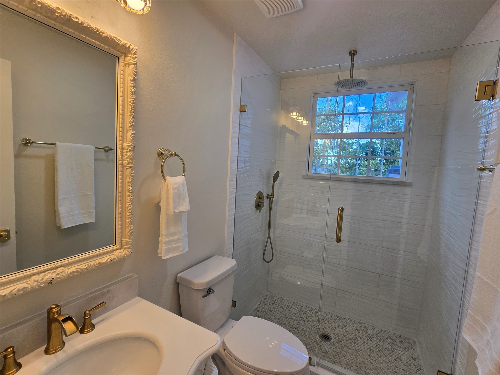 401 E Chestnut Street Denison TX 75021