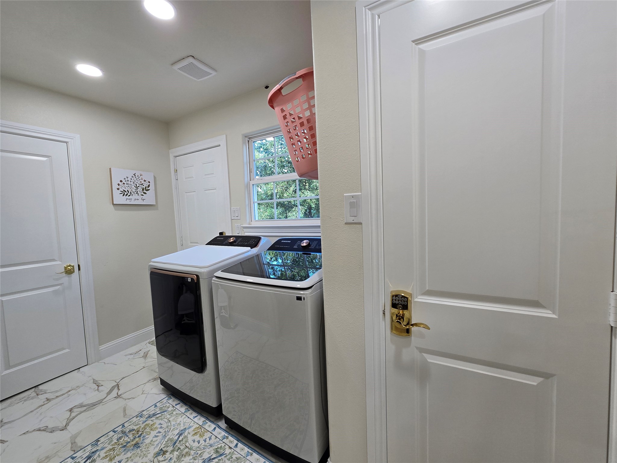 401 E Chestnut Street Denison TX 75021