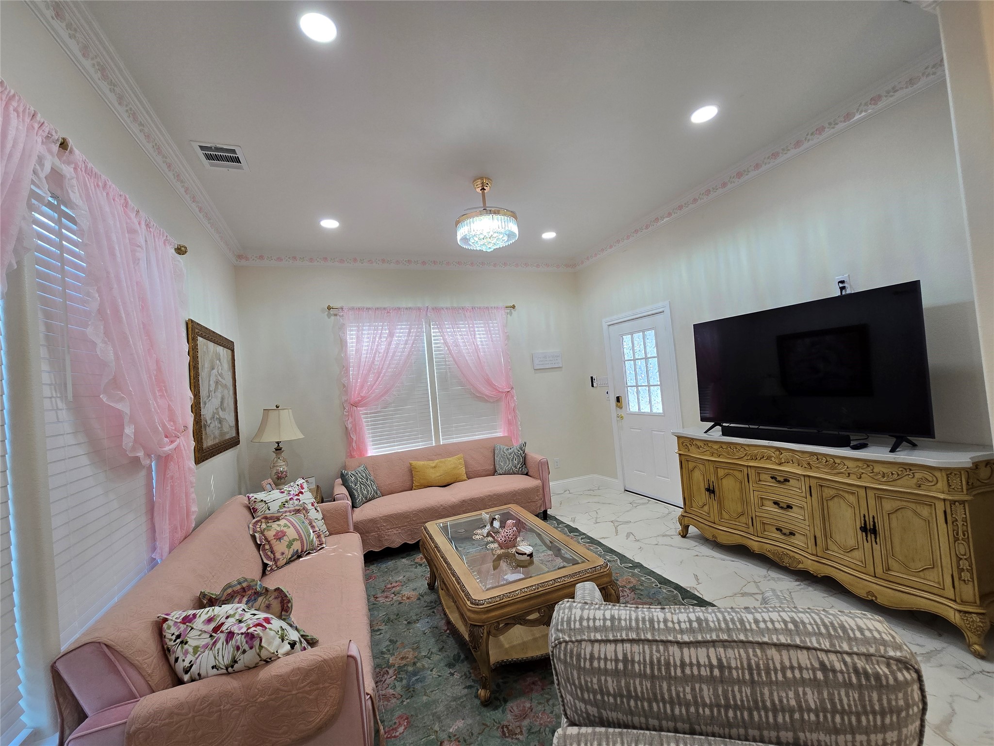 401 E Chestnut Street Denison TX 75021